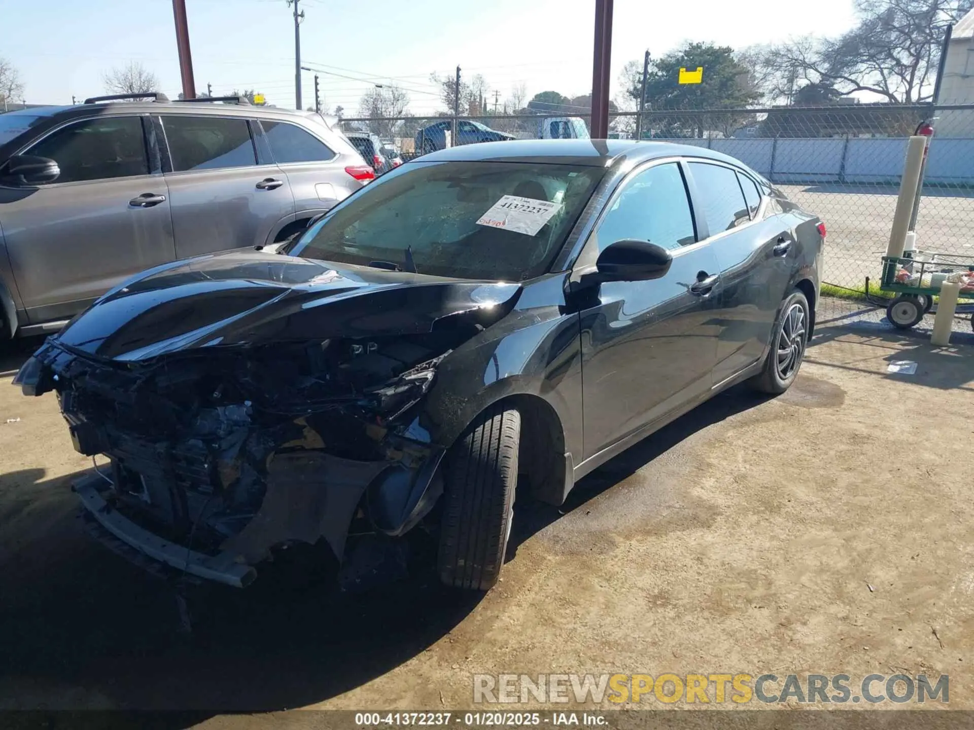 2 fotografías del automóvil dañado 3N1AB8BV1LY228513 NISSAN SENTRA 2020
