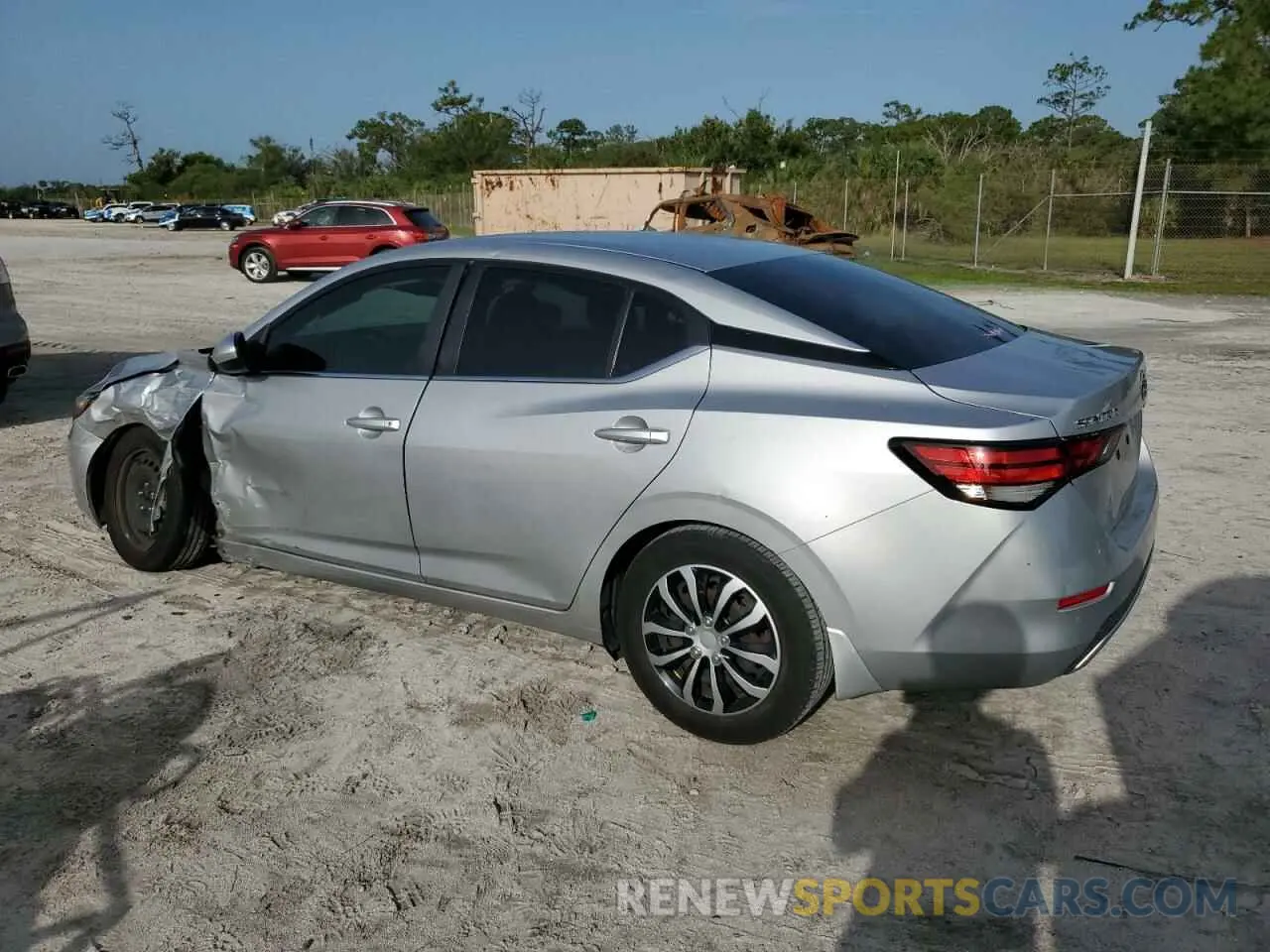 2 fotografías del automóvil dañado 3N1AB8BV2LY268129 NISSAN SENTRA 2020