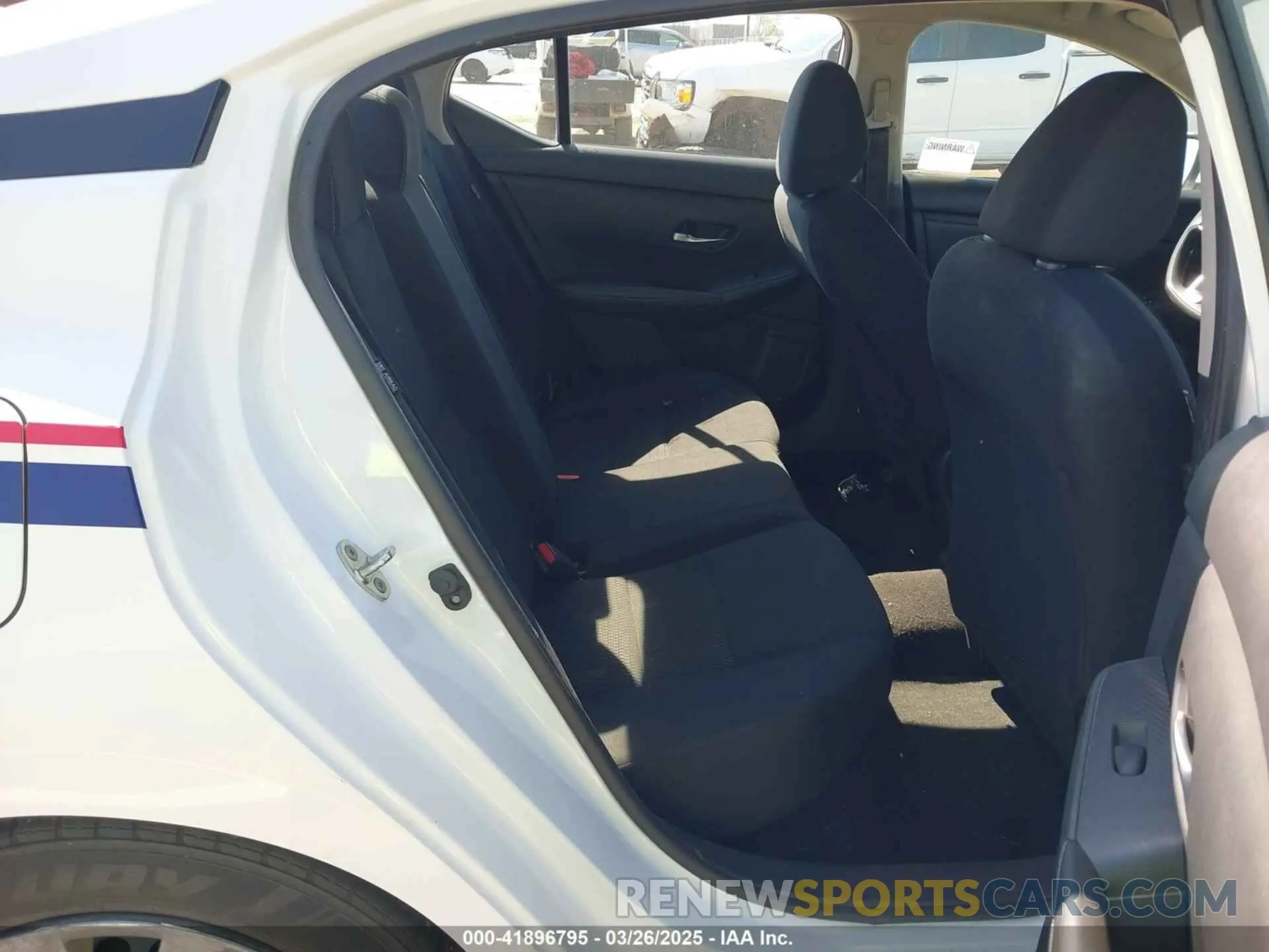 8 fotografías del automóvil dañado 3N1AB8BV2LY300741 NISSAN SENTRA 2020