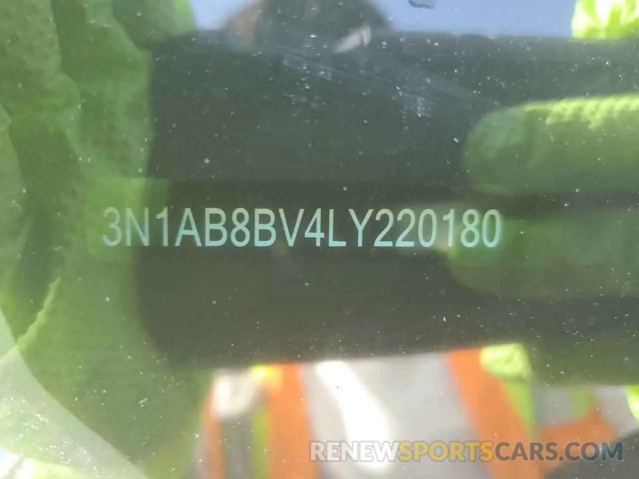 14 fotografías del automóvil dañado 3N1AB8BV4LY220180 NISSAN SENTRA 2020