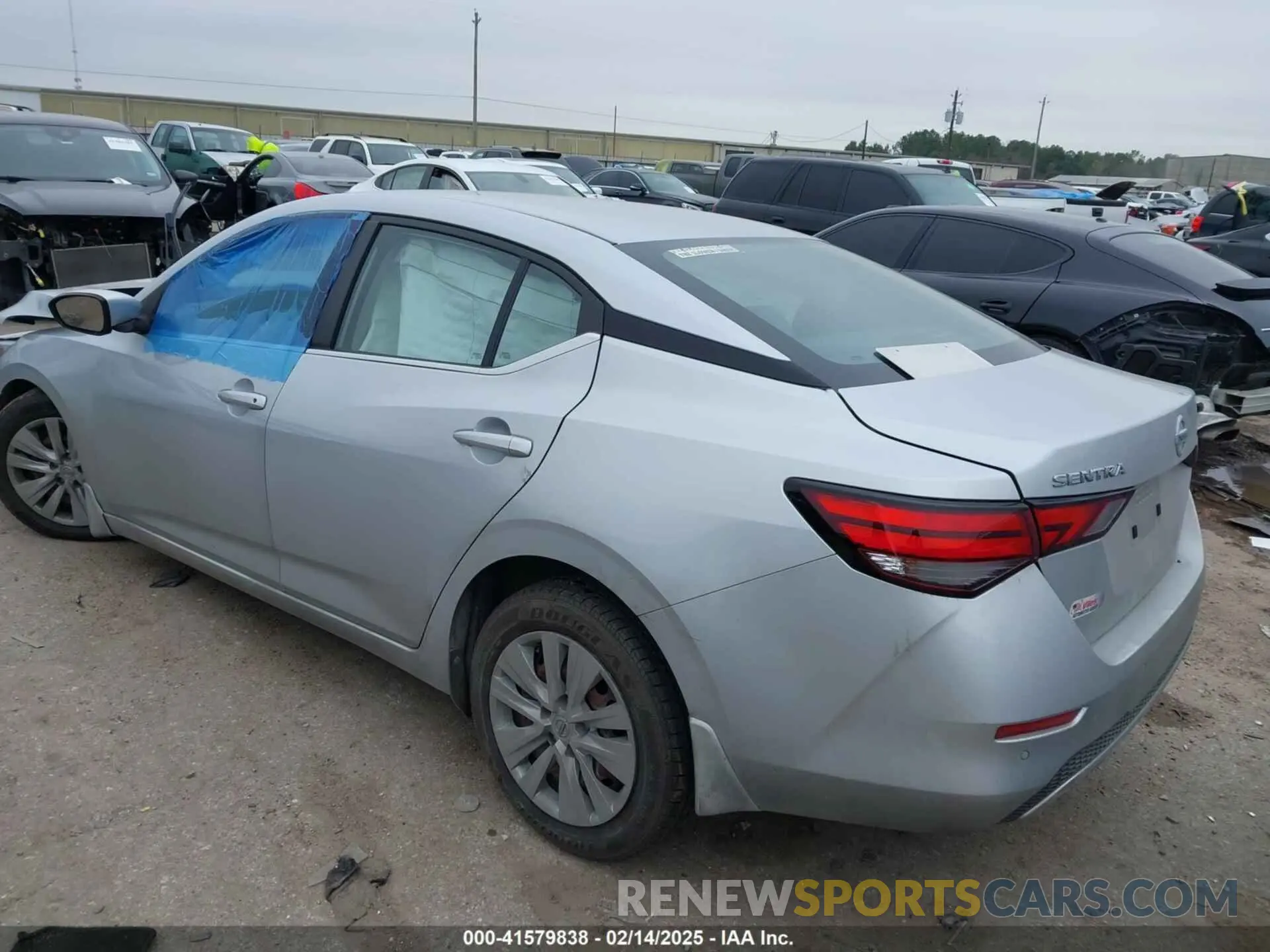 3 fotografías del automóvil dañado 3N1AB8BV5LY240549 NISSAN SENTRA 2020