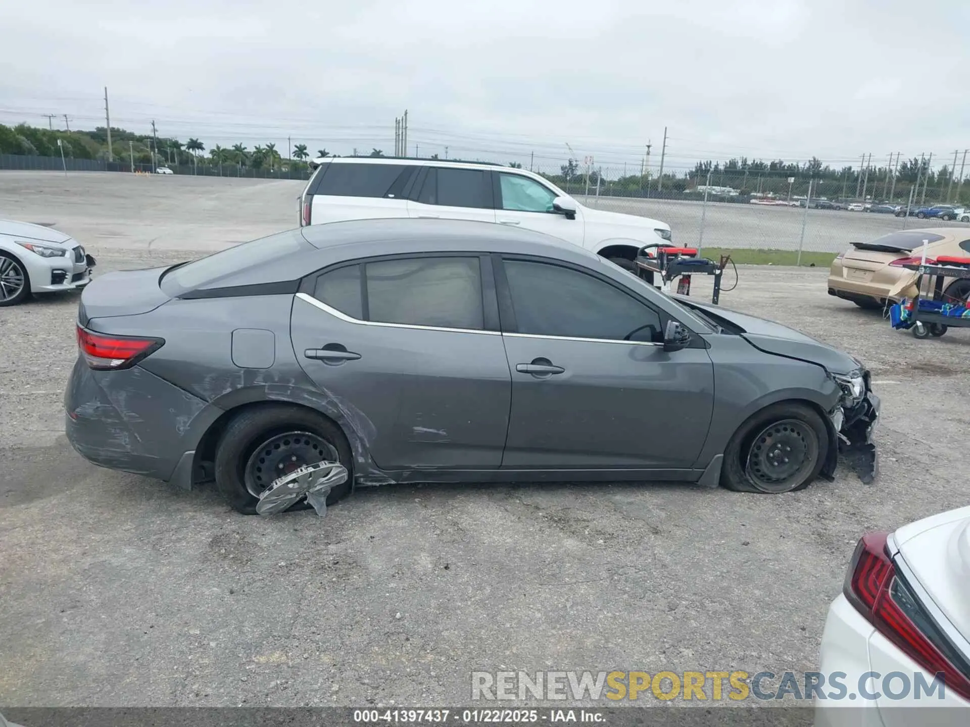 13 fotografías del automóvil dañado 3N1AB8BVXLY291612 NISSAN SENTRA 2020