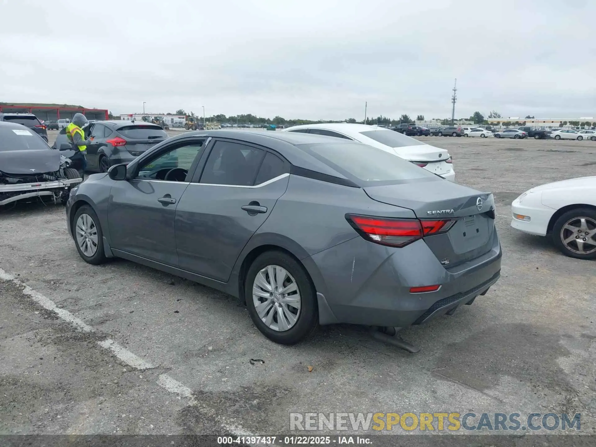 3 fotografías del automóvil dañado 3N1AB8BVXLY291612 NISSAN SENTRA 2020
