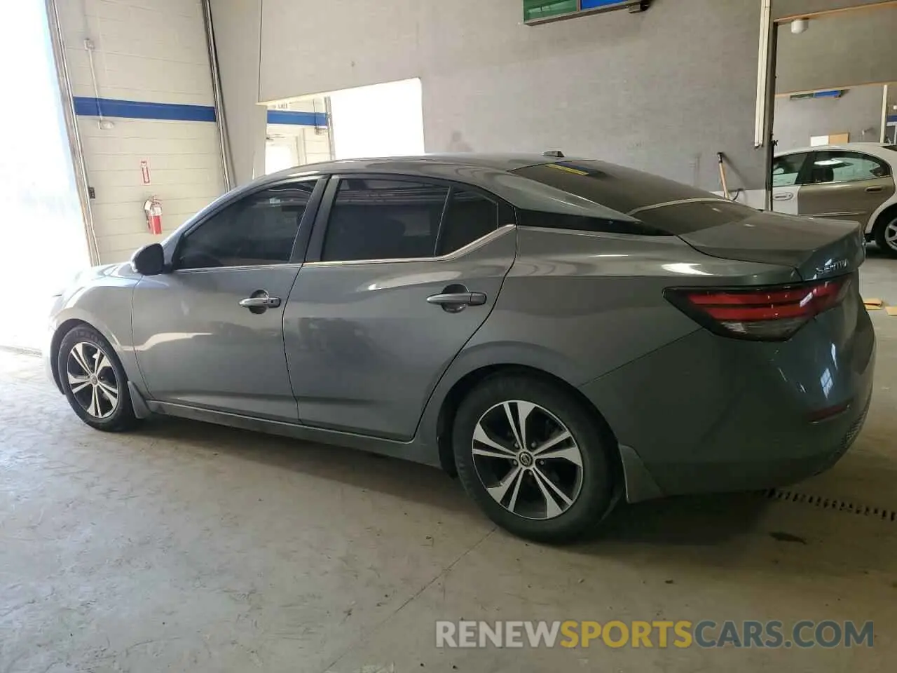 2 fotografías del automóvil dañado 3N1AB8CV0LY220384 NISSAN SENTRA 2020