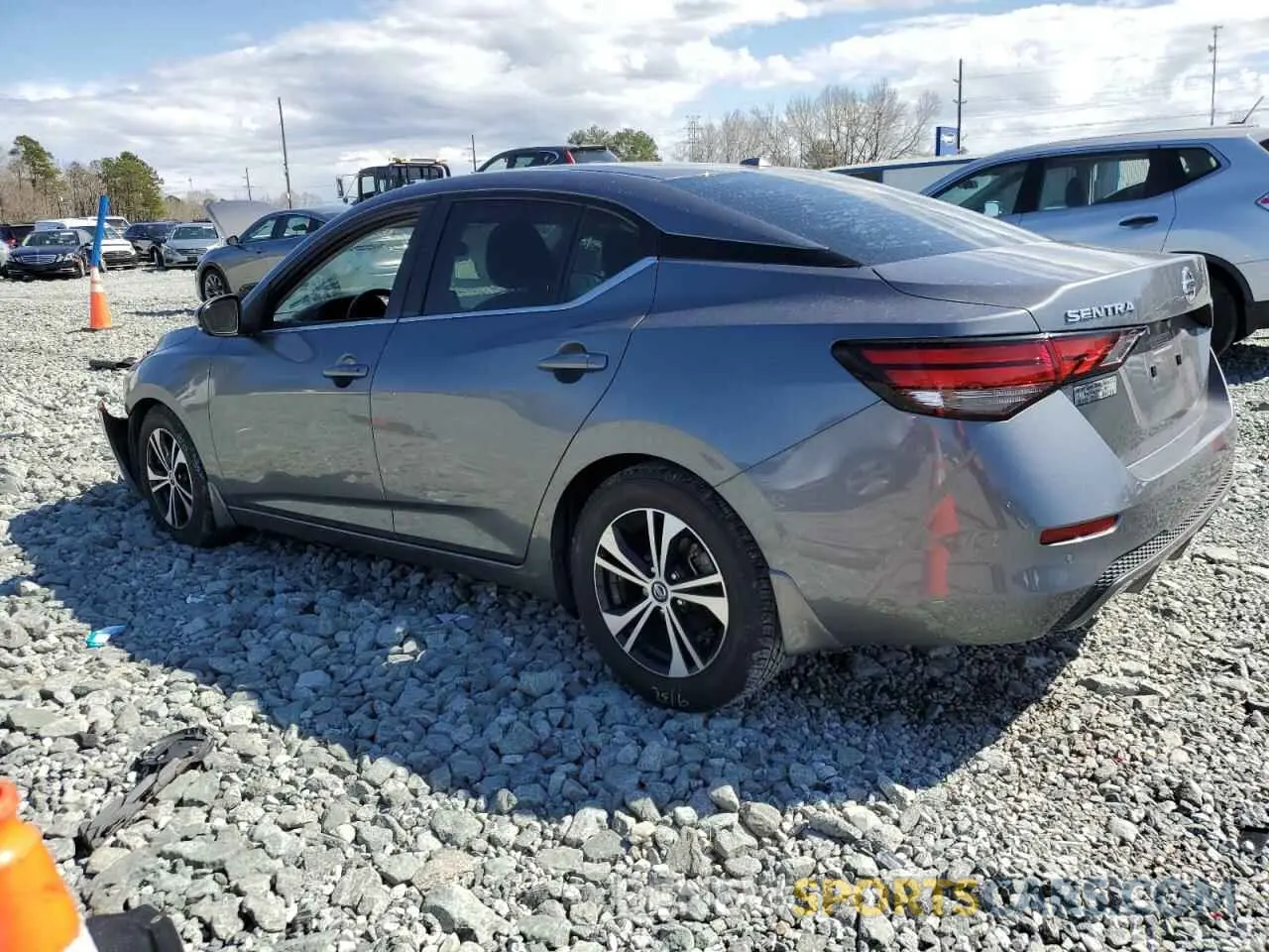 2 fotografías del automóvil dañado 3N1AB8CV1LY211323 NISSAN SENTRA 2020