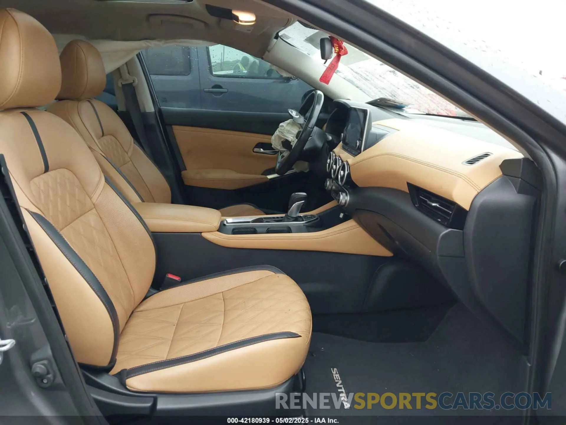 5 fotografías del automóvil dañado 3N1AB8CV1LY244998 NISSAN SENTRA 2020