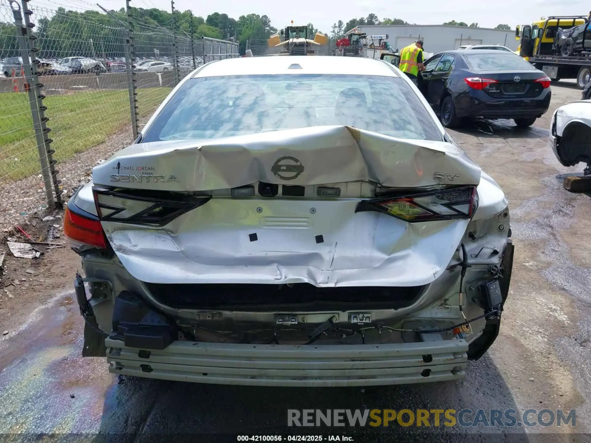 16 fotografías del automóvil dañado 3N1AB8CV1LY266418 NISSAN SENTRA 2020