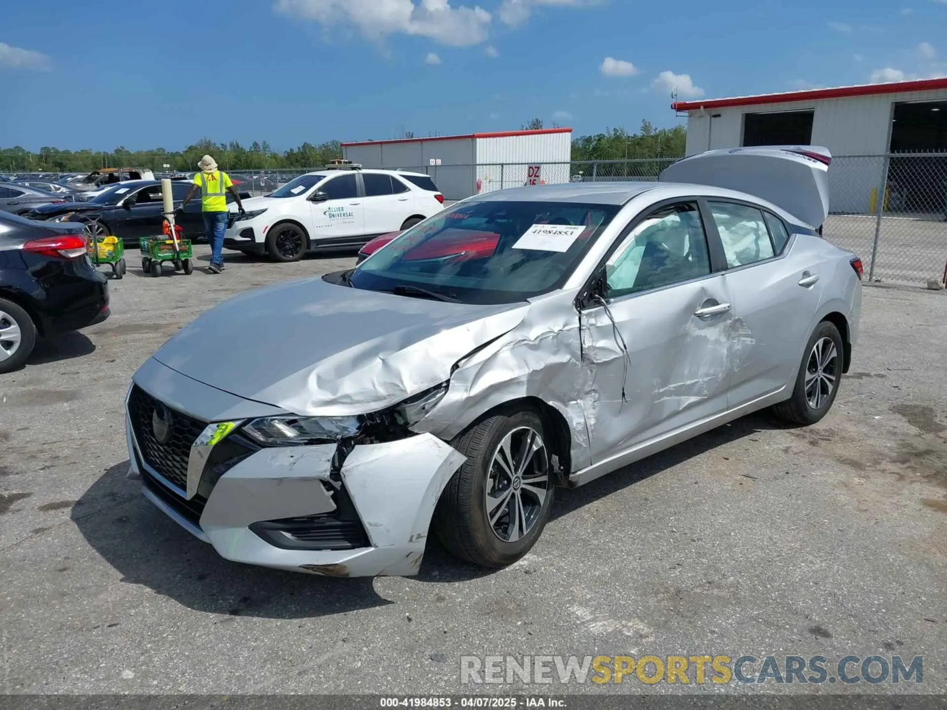 2 fotografías del automóvil dañado 3N1AB8CV2LY256335 NISSAN SENTRA 2020