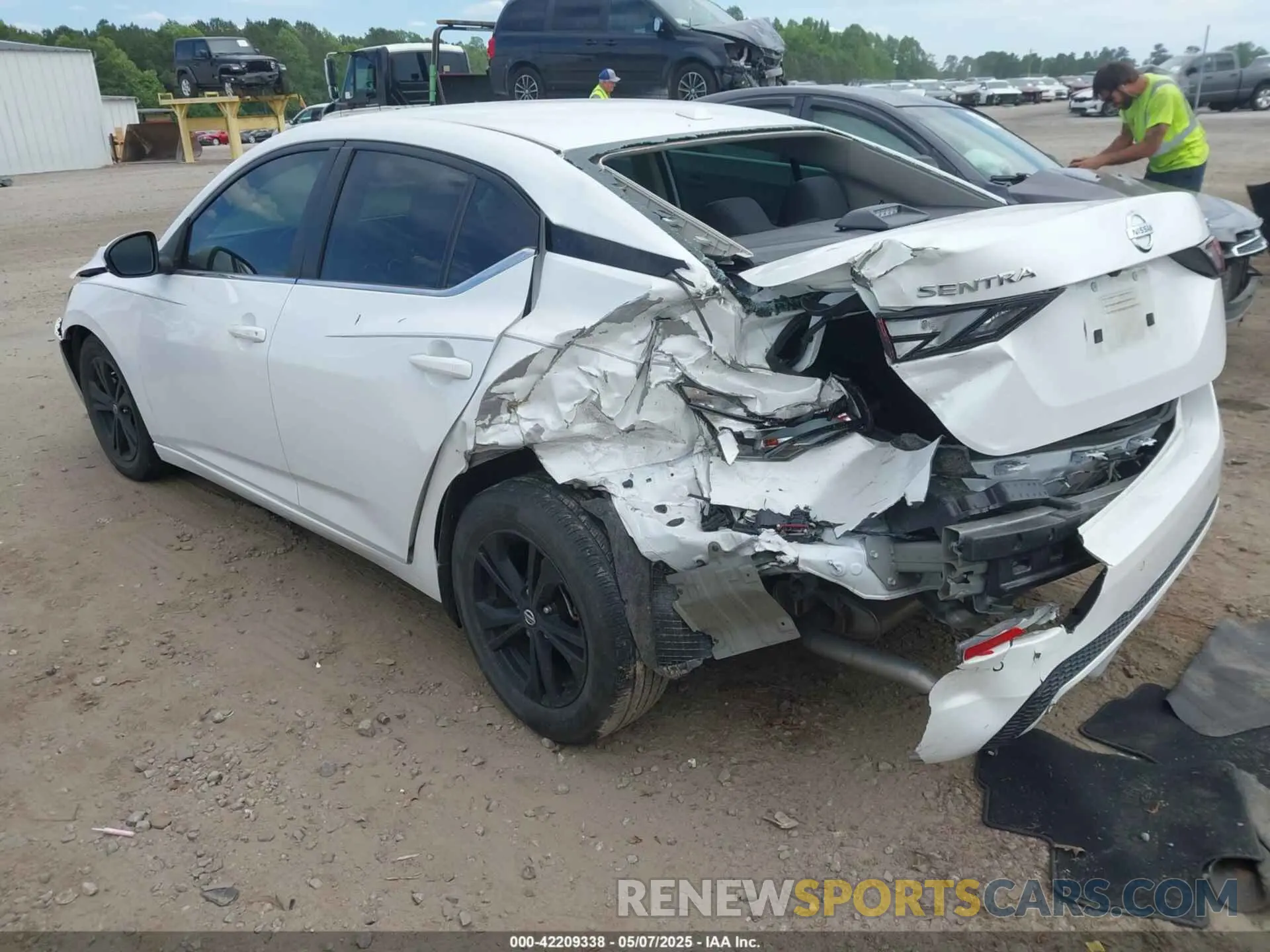 3 fotografías del automóvil dañado 3N1AB8CV3LY206267 NISSAN SENTRA 2020
