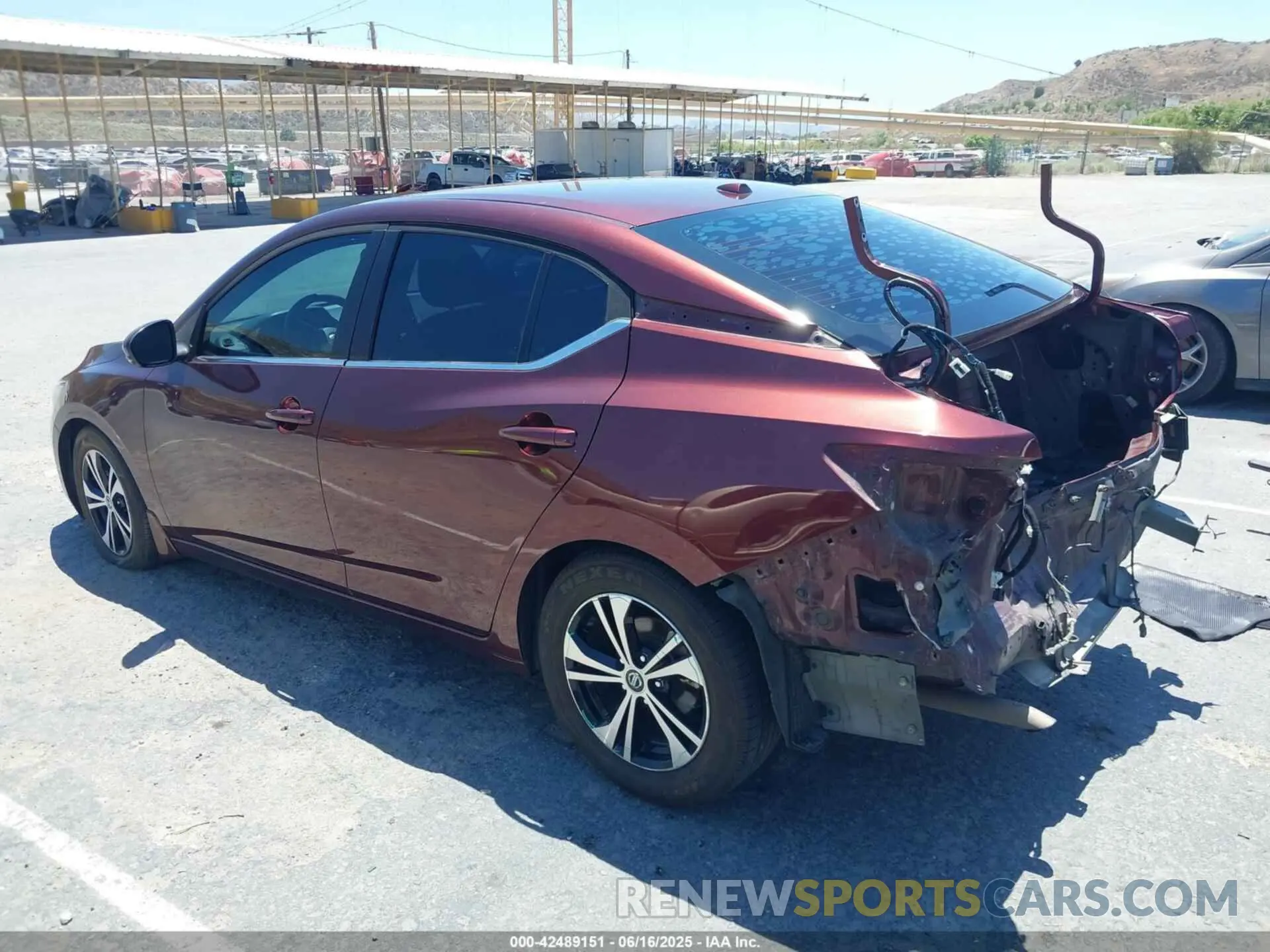 3 fotografías del automóvil dañado 3N1AB8CV4LY236961 NISSAN SENTRA 2020