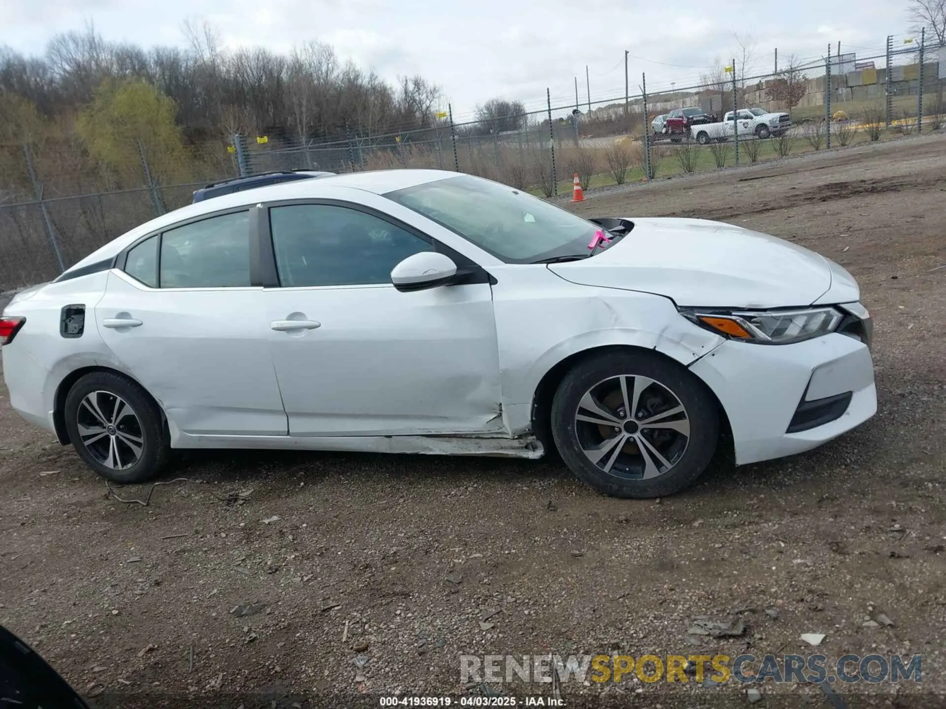 13 fotografías del automóvil dañado 3N1AB8CV4LY283729 NISSAN SENTRA 2020