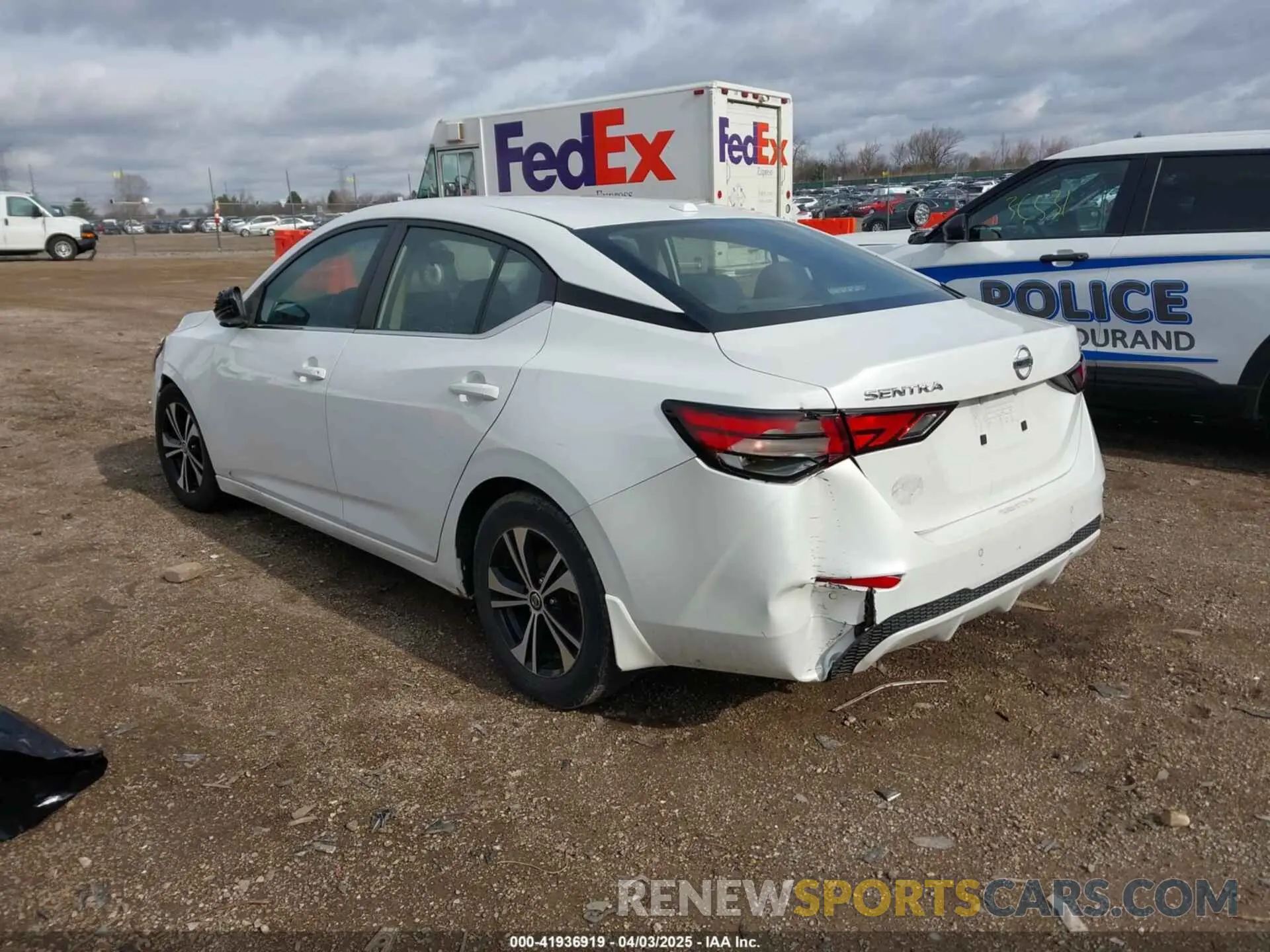 3 fotografías del automóvil dañado 3N1AB8CV4LY283729 NISSAN SENTRA 2020