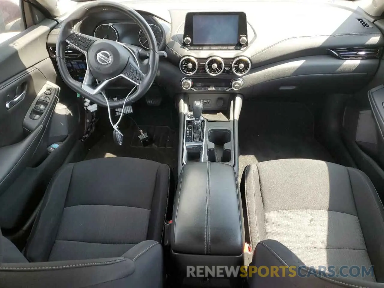 8 fotografías del automóvil dañado 3N1AB8CV4LY293905 NISSAN SENTRA 2020
