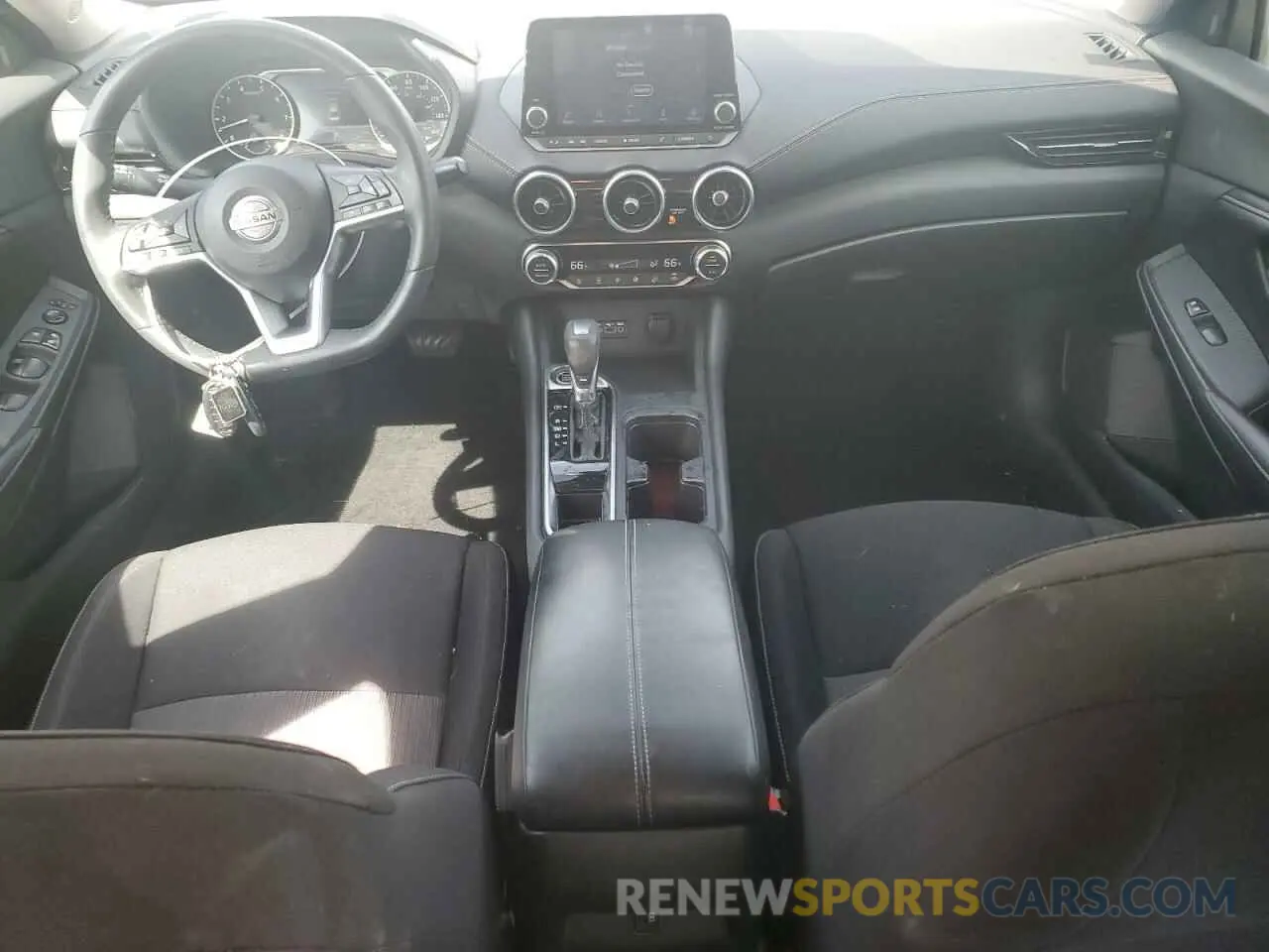 8 fotografías del automóvil dañado 3N1AB8CV5LY278071 NISSAN SENTRA 2020