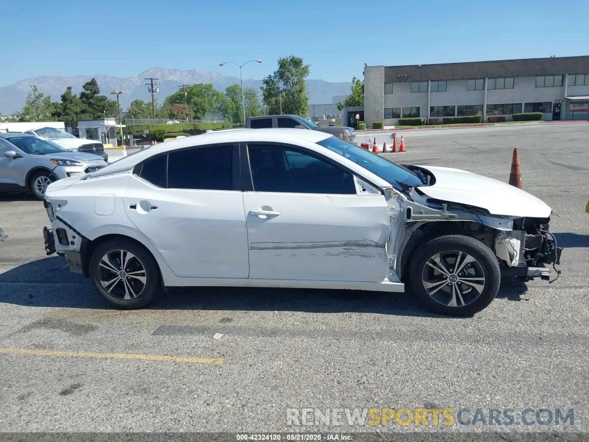 14 fotografías del automóvil dañado 3N1AB8CV8LY308373 NISSAN SENTRA 2020