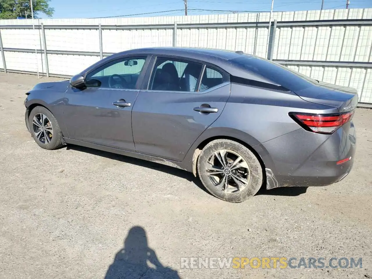 2 fotografías del automóvil dañado 3N1AB8CV9LY212753 NISSAN SENTRA 2020