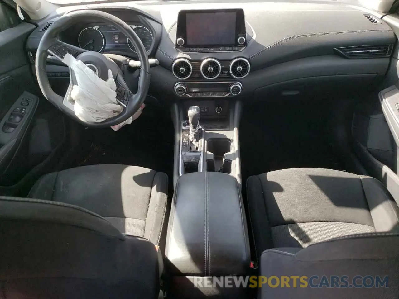 8 fotografías del automóvil dañado 3N1AB8CV9LY266280 NISSAN SENTRA 2020