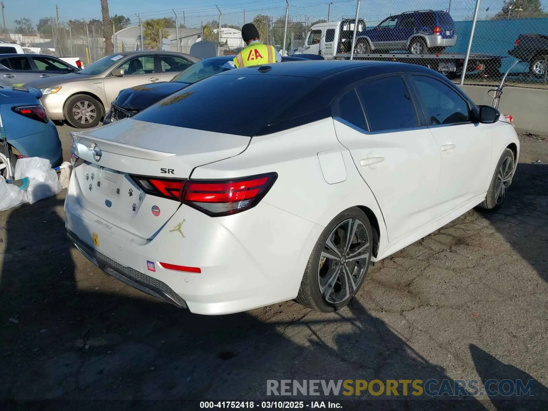 4 fotografías del automóvil dañado 3N1AB8DV0LY261421 NISSAN SENTRA 2020