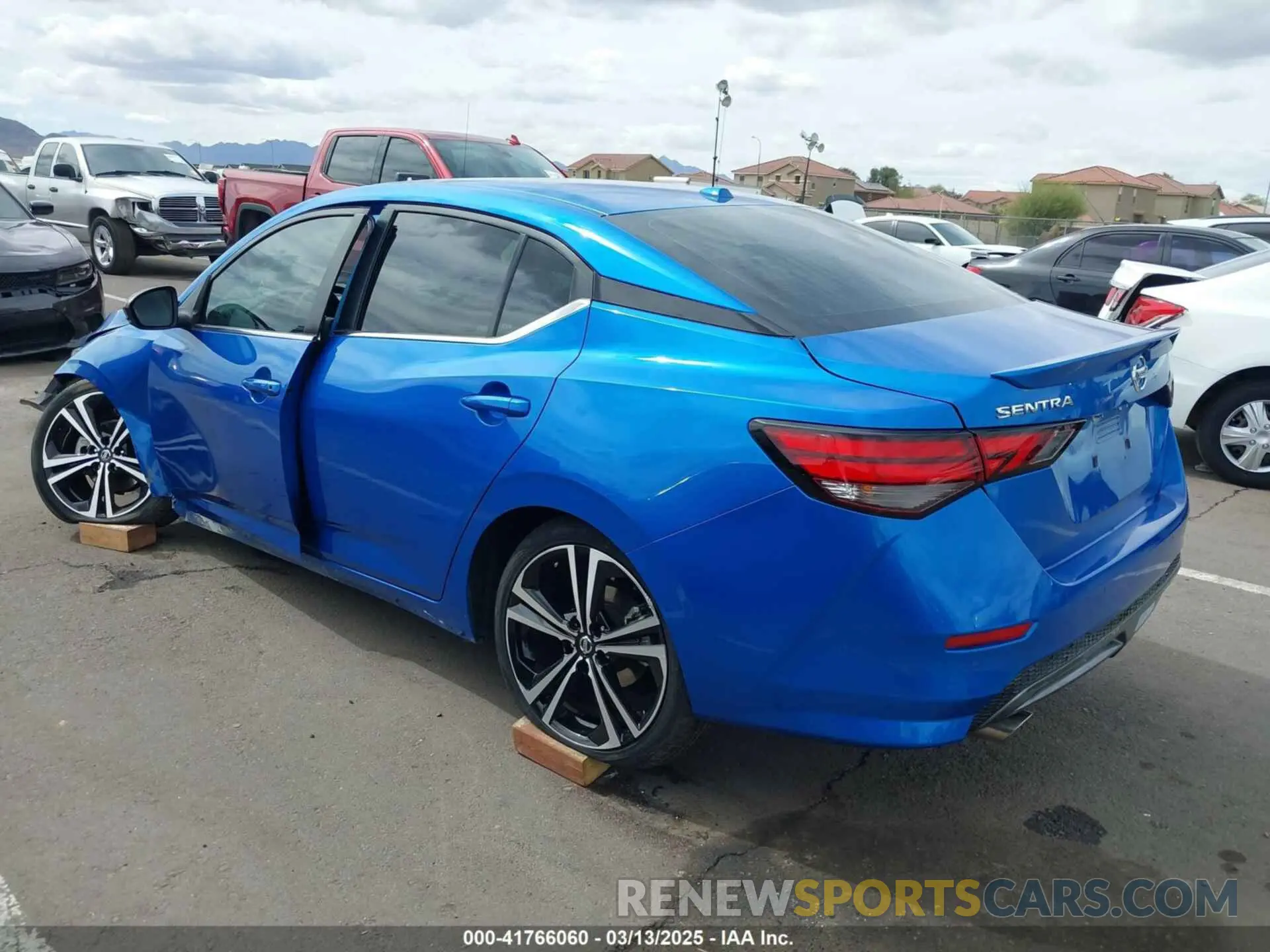 3 fotografías del automóvil dañado 3N1AB8DV2LY239100 NISSAN SENTRA 2020