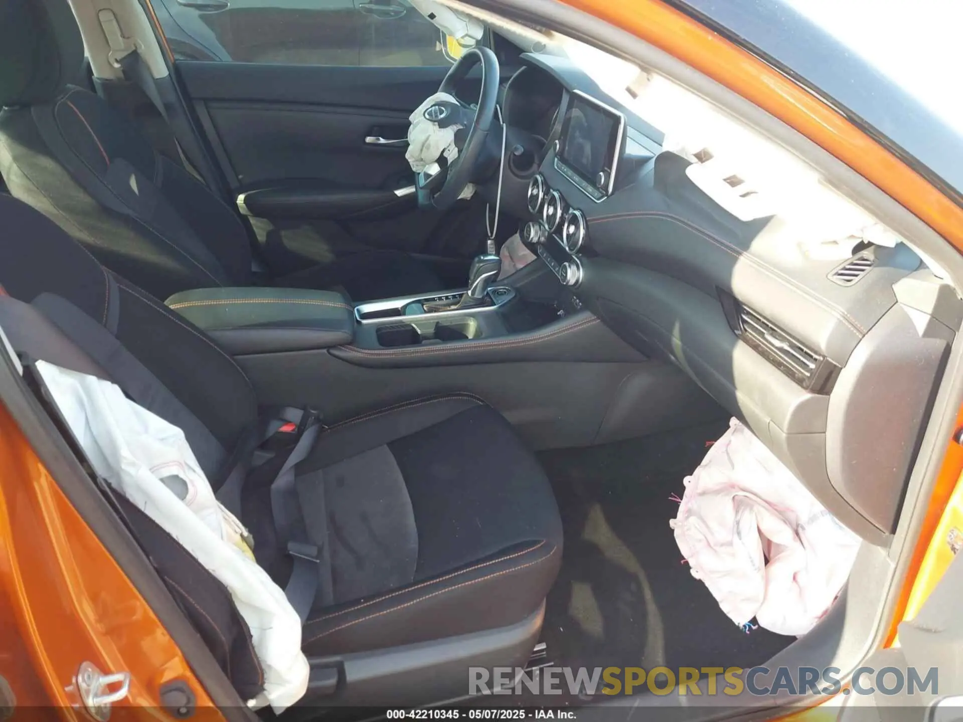 5 fotografías del automóvil dañado 3N1AB8DV3LY220765 NISSAN SENTRA 2020