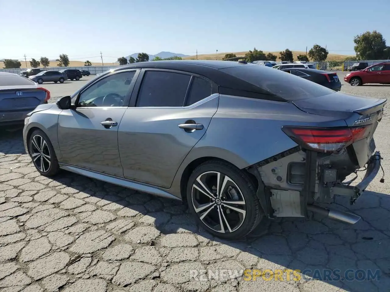2 fotografías del automóvil dañado 3N1AB8DV9LY255584 NISSAN SENTRA 2020