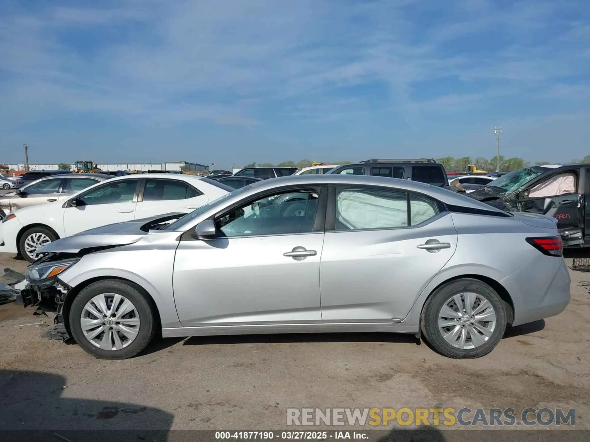 14 fotografías del automóvil dañado 3N1AB8BV3MY227557 NISSAN SENTRA 2021