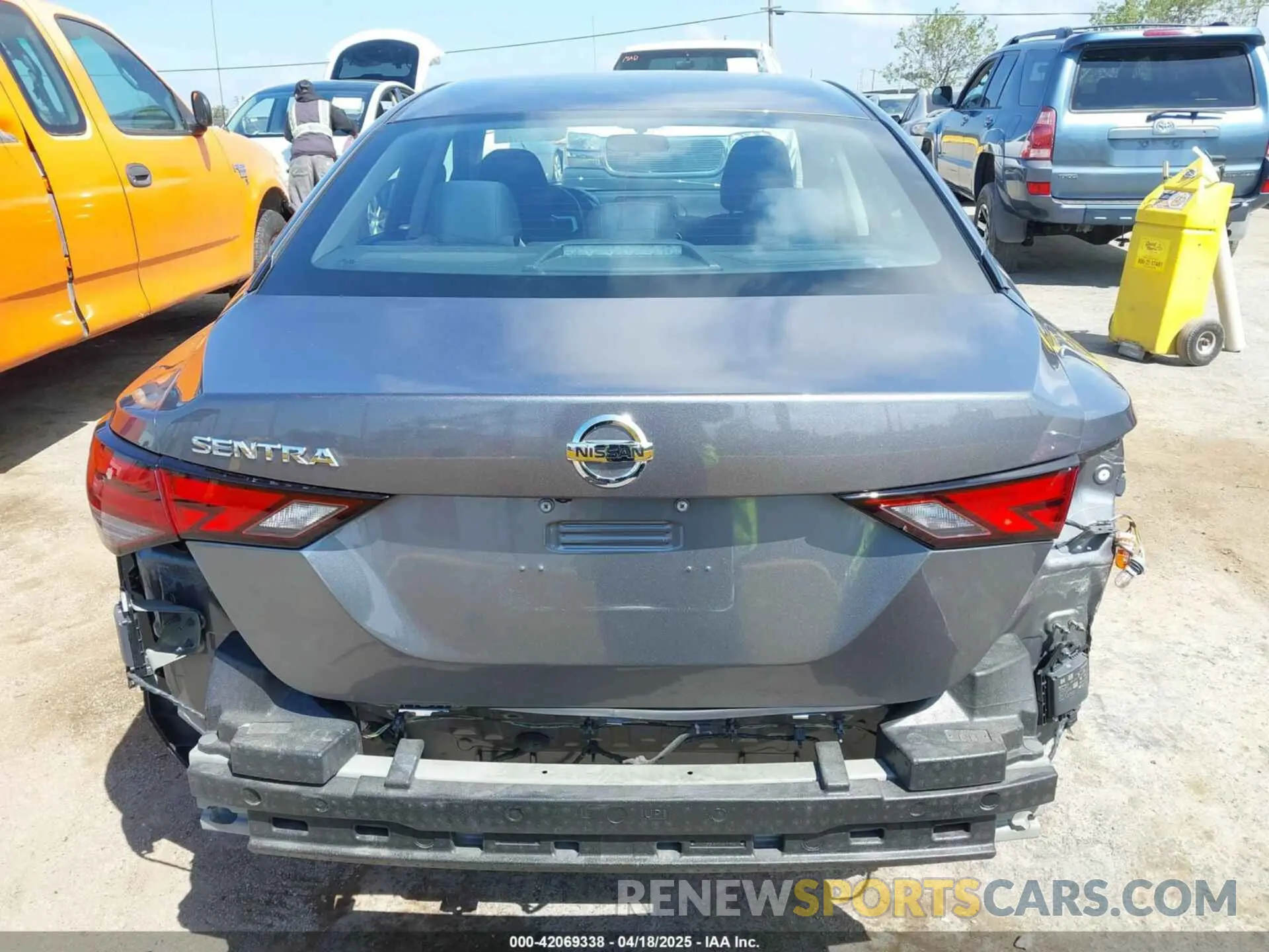 17 fotografías del automóvil dañado 3N1AB8BV3MY234279 NISSAN SENTRA 2021