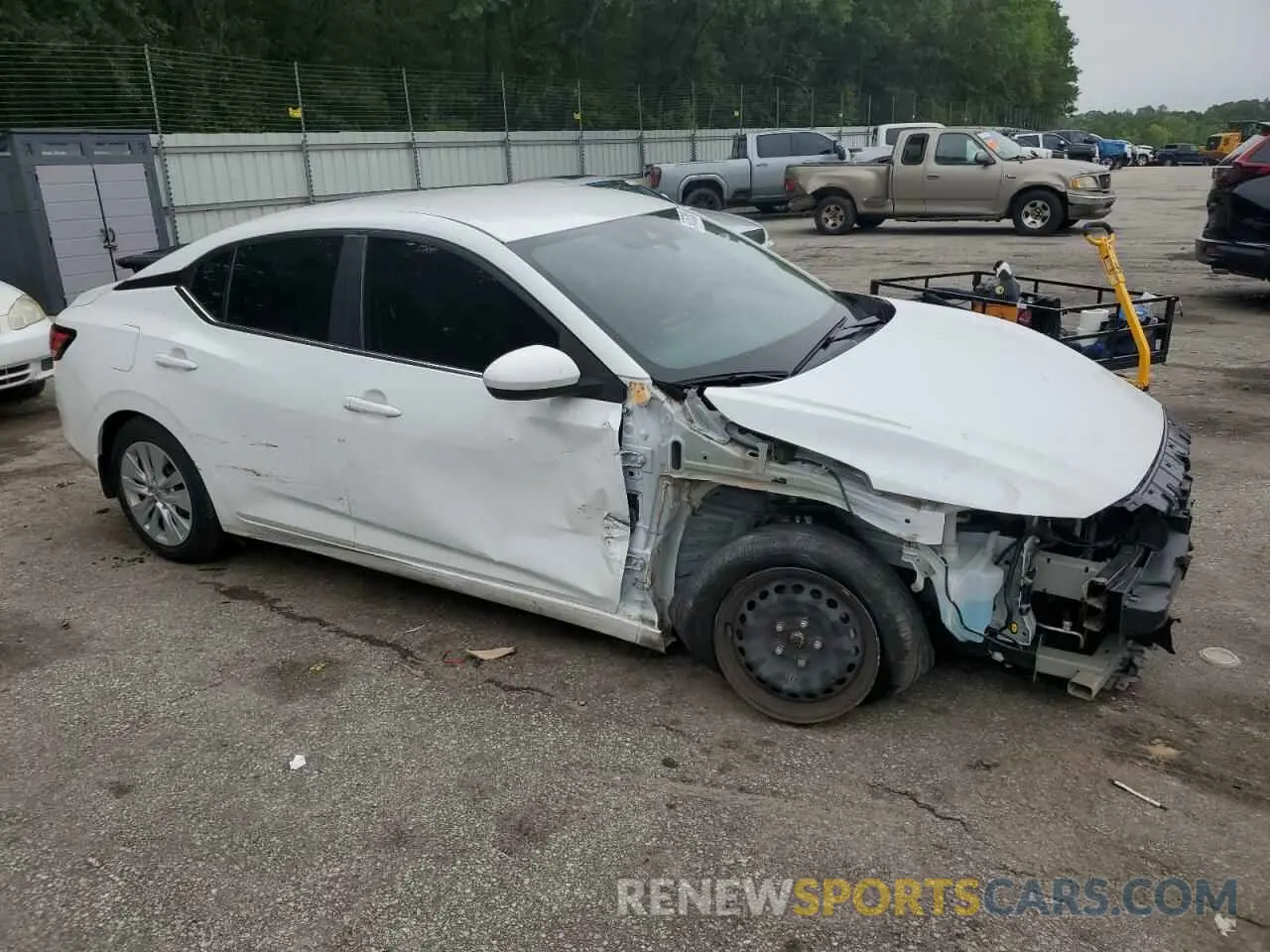 4 fotografías del automóvil dañado 3N1AB8BV4MY323164 NISSAN SENTRA 2021