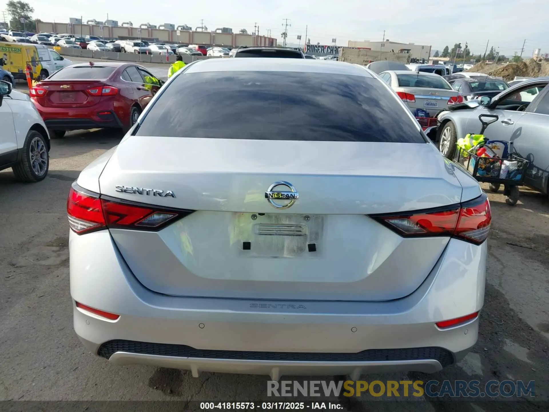 17 fotografías del automóvil dañado 3N1AB8BV5MY295262 NISSAN SENTRA 2021