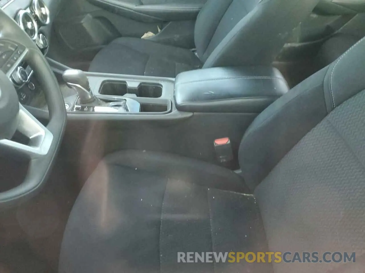 9 fotografías del automóvil dañado 3N1AB8BV5MY330009 NISSAN SENTRA 2021