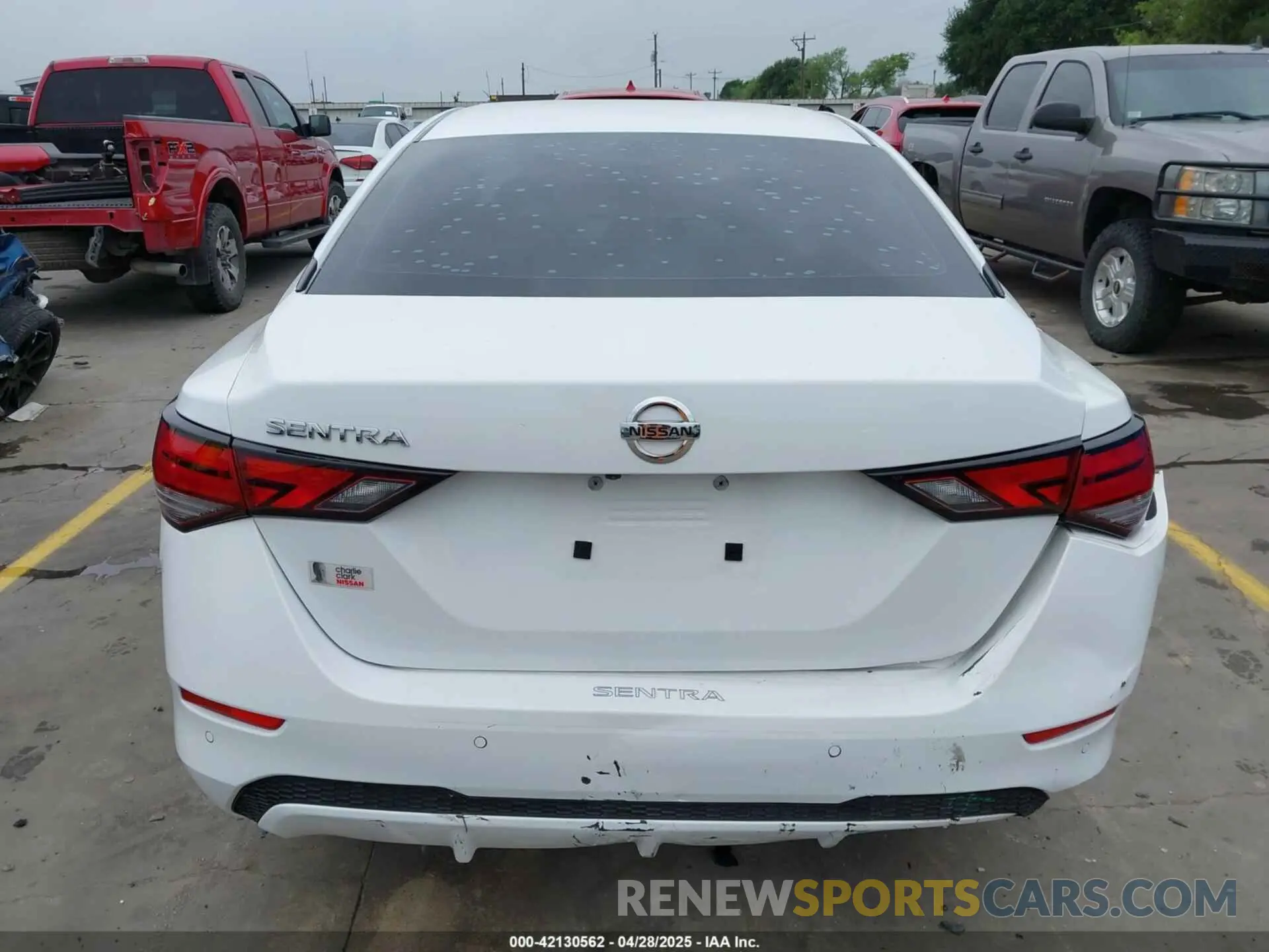 17 fotografías del automóvil dañado 3N1AB8BV7MY230137 NISSAN SENTRA 2021
