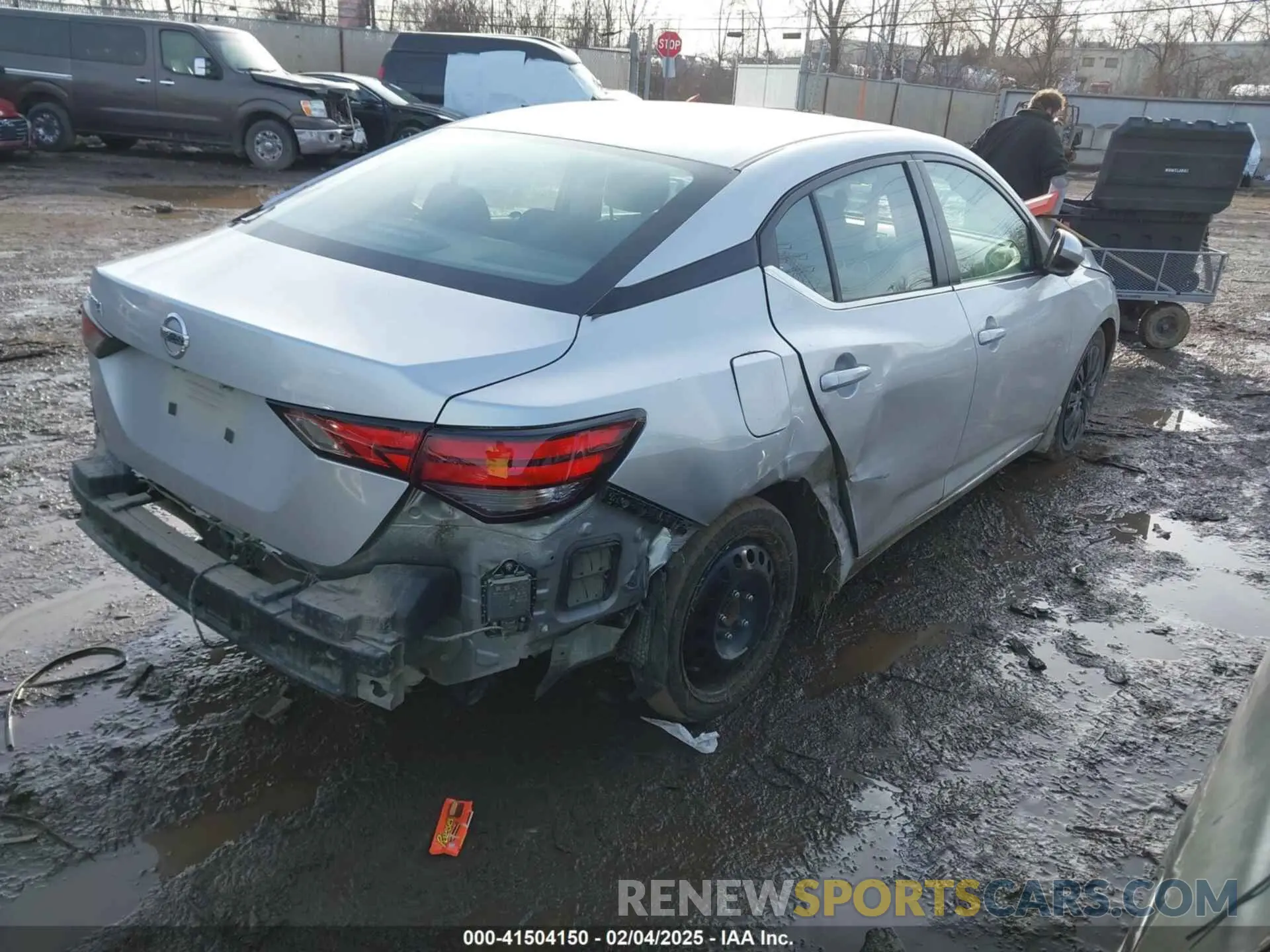 4 fotografías del automóvil dañado 3N1AB8BV8MY212729 NISSAN SENTRA 2021