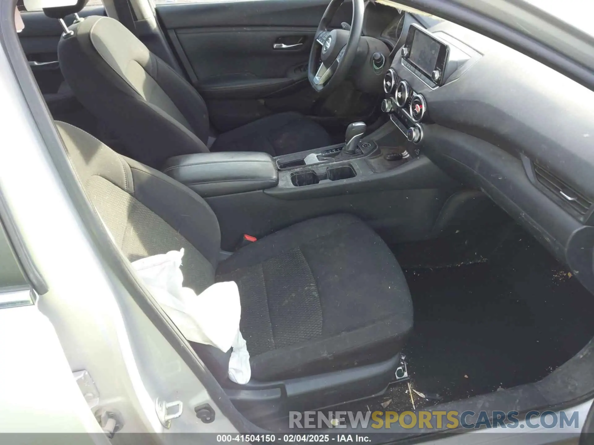 5 fotografías del automóvil dañado 3N1AB8BV8MY212729 NISSAN SENTRA 2021