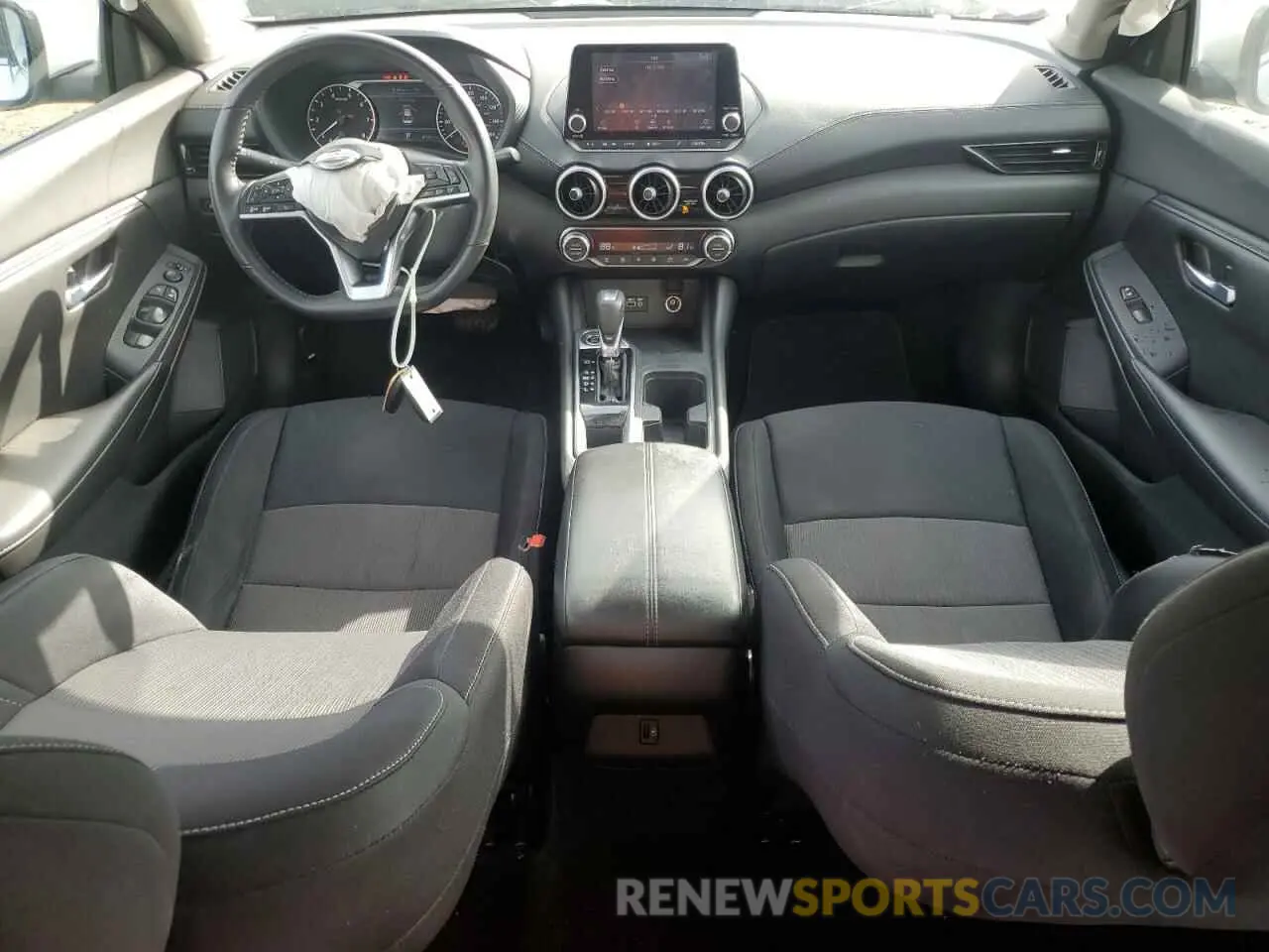 8 fotografías del automóvil dañado 3N1AB8CV3MY259925 NISSAN SENTRA 2021
