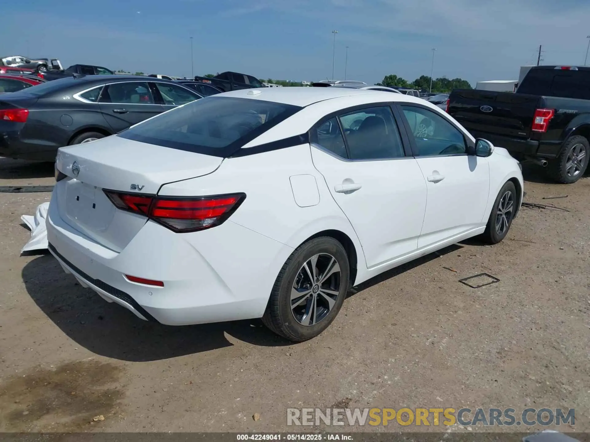 4 fotografías del automóvil dañado 3N1AB8CV4MY242440 NISSAN SENTRA 2021