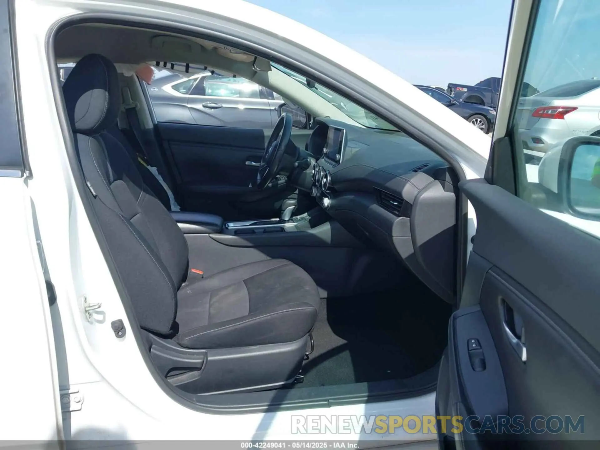 5 fotografías del automóvil dañado 3N1AB8CV4MY242440 NISSAN SENTRA 2021