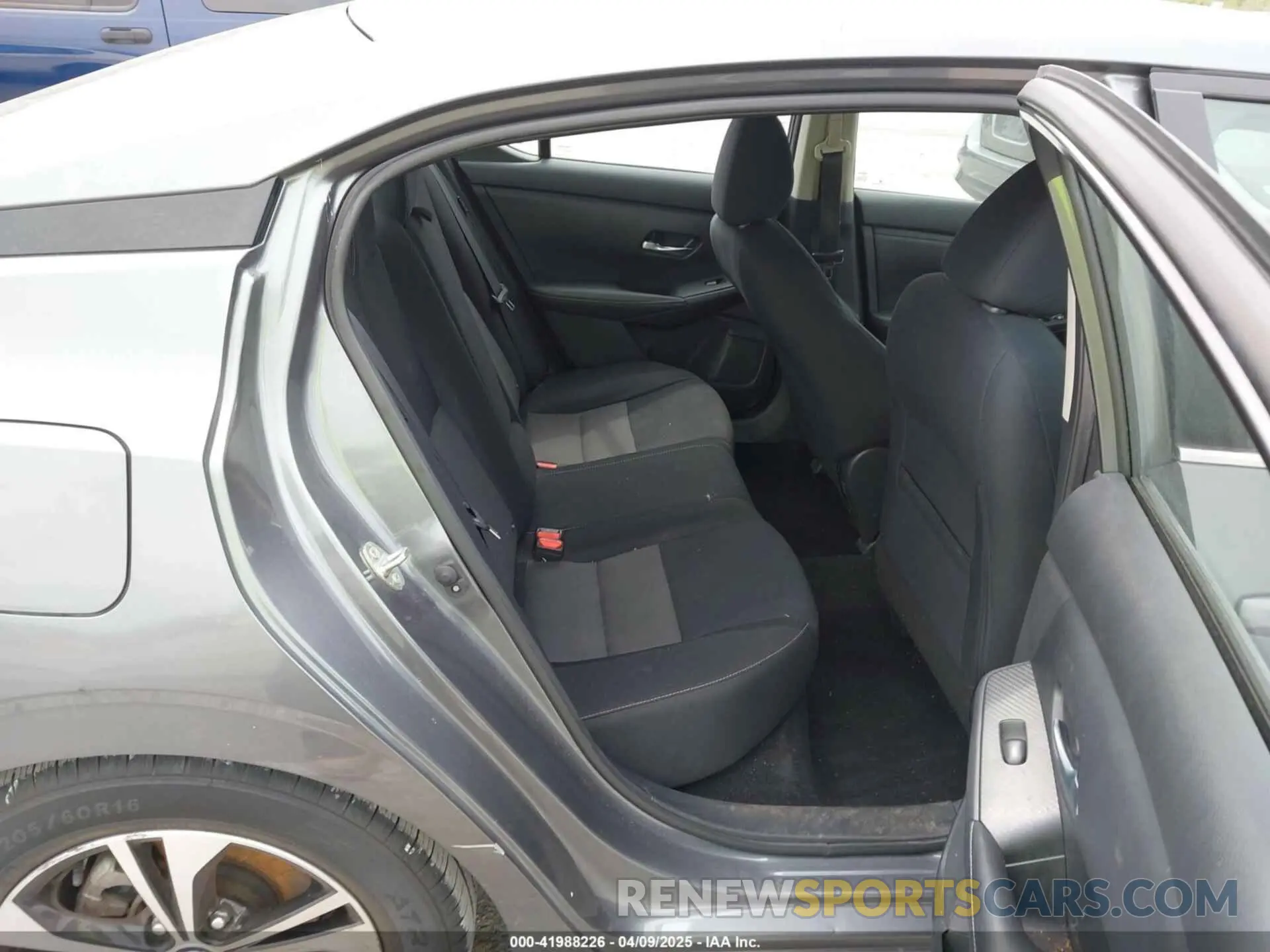 8 fotografías del automóvil dañado 3N1AB8CV5MY235691 NISSAN SENTRA 2021