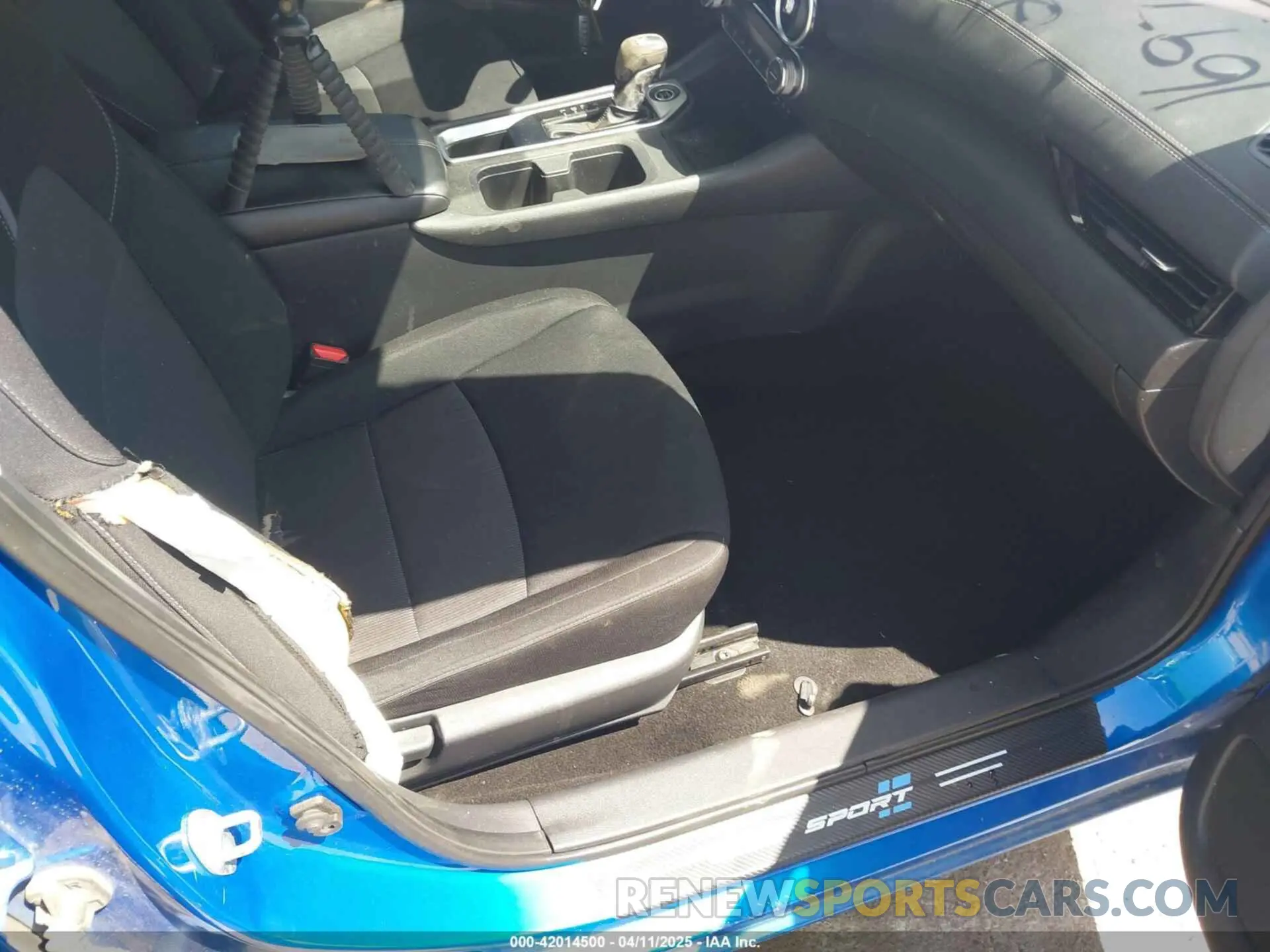 5 fotografías del automóvil dañado 3N1AB8CV5MY266567 NISSAN SENTRA 2021