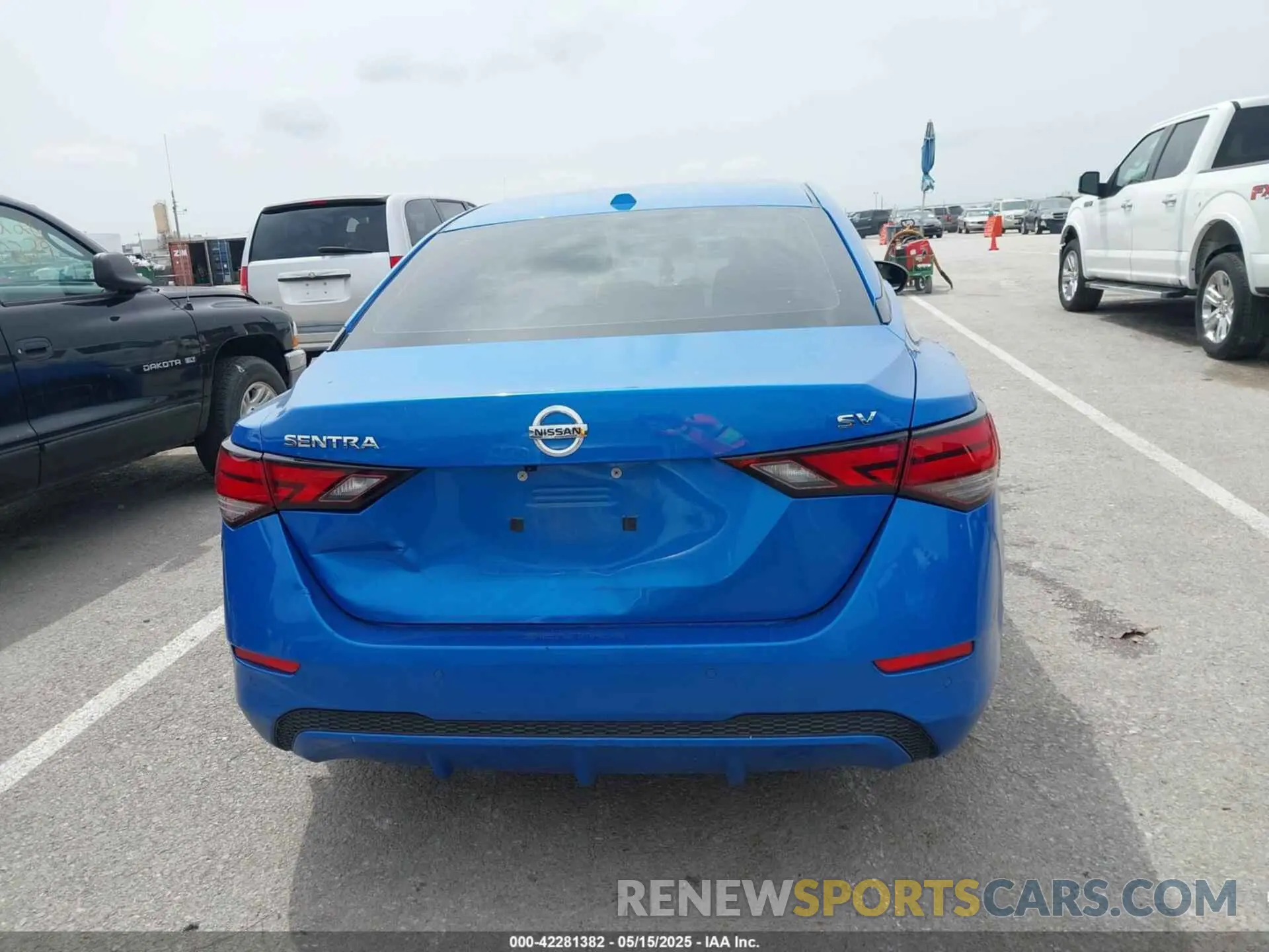 16 fotografías del automóvil dañado 3N1AB8CV5MY268271 NISSAN SENTRA 2021