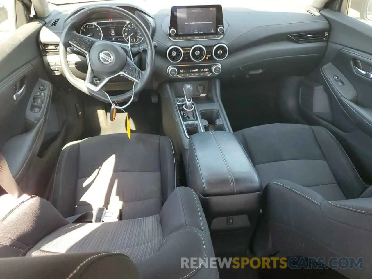8 fotografías del automóvil dañado 3N1AB8CV8MY254350 NISSAN SENTRA 2021