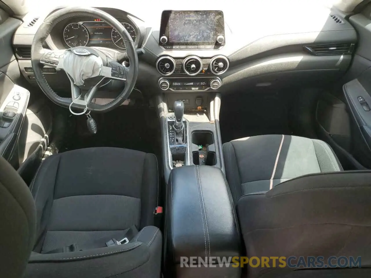 8 fotografías del automóvil dañado 3N1AB8CV8MY329726 NISSAN SENTRA 2021