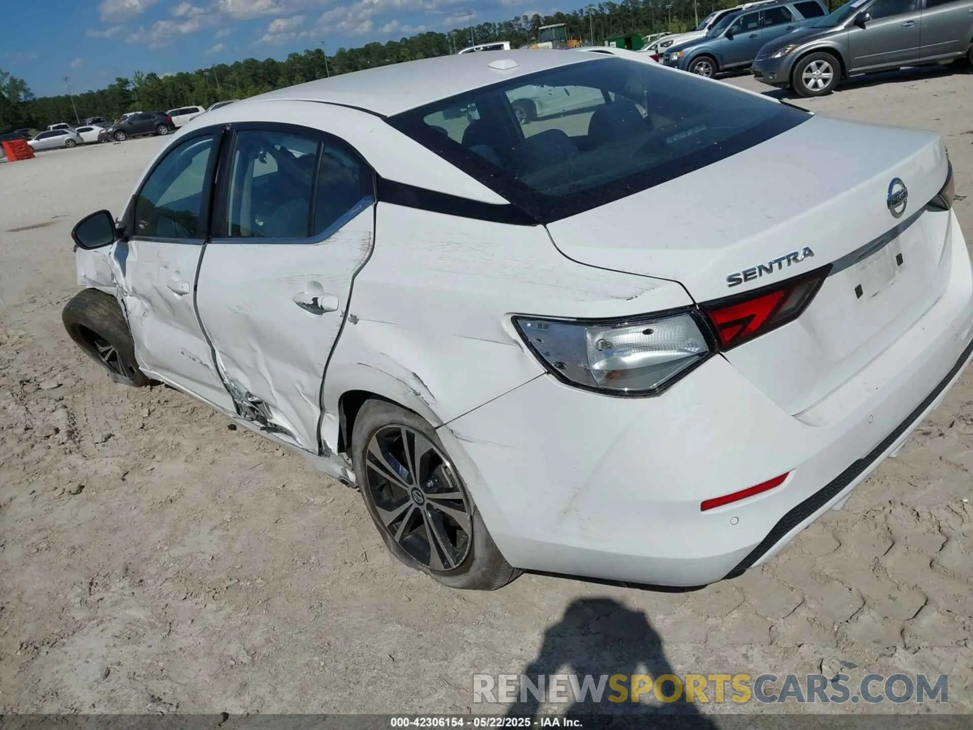 3 fotografías del automóvil dañado 3N1AB8CV9MY248668 NISSAN SENTRA 2021