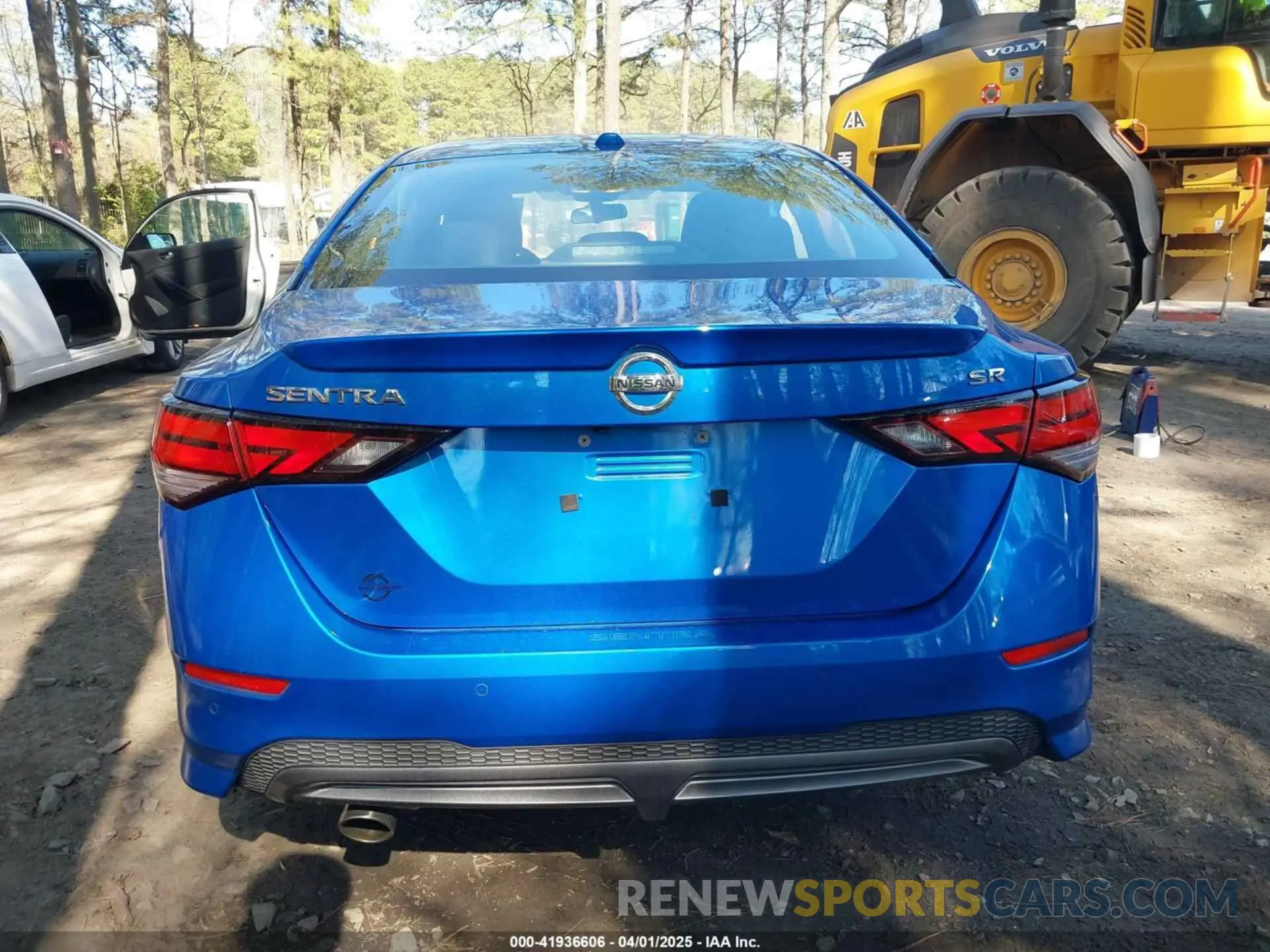 16 fotografías del automóvil dañado 3N1AB8DV0MY212978 NISSAN SENTRA 2021