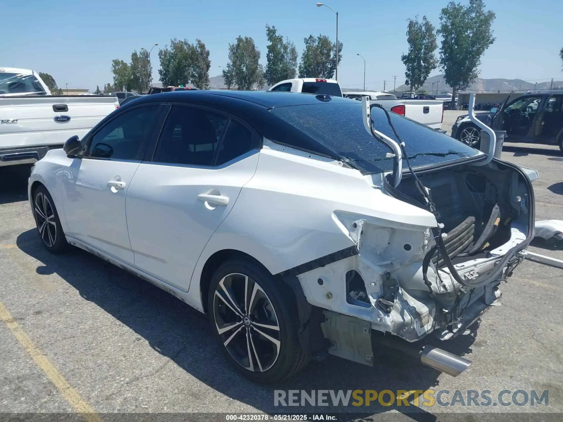 3 fotografías del automóvil dañado 3N1AB8DV0MY245835 NISSAN SENTRA 2021