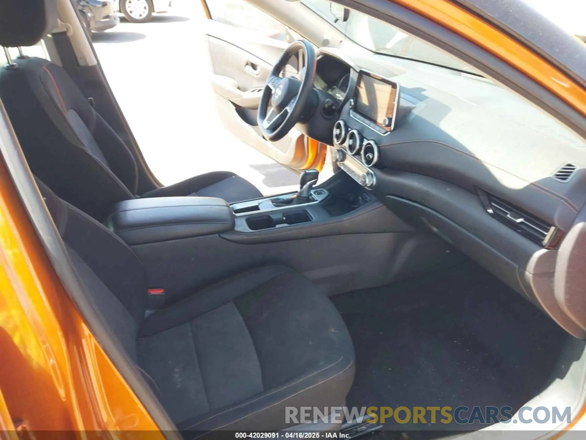5 fotografías del automóvil dañado 3N1AB8DV1MY237887 NISSAN SENTRA 2021