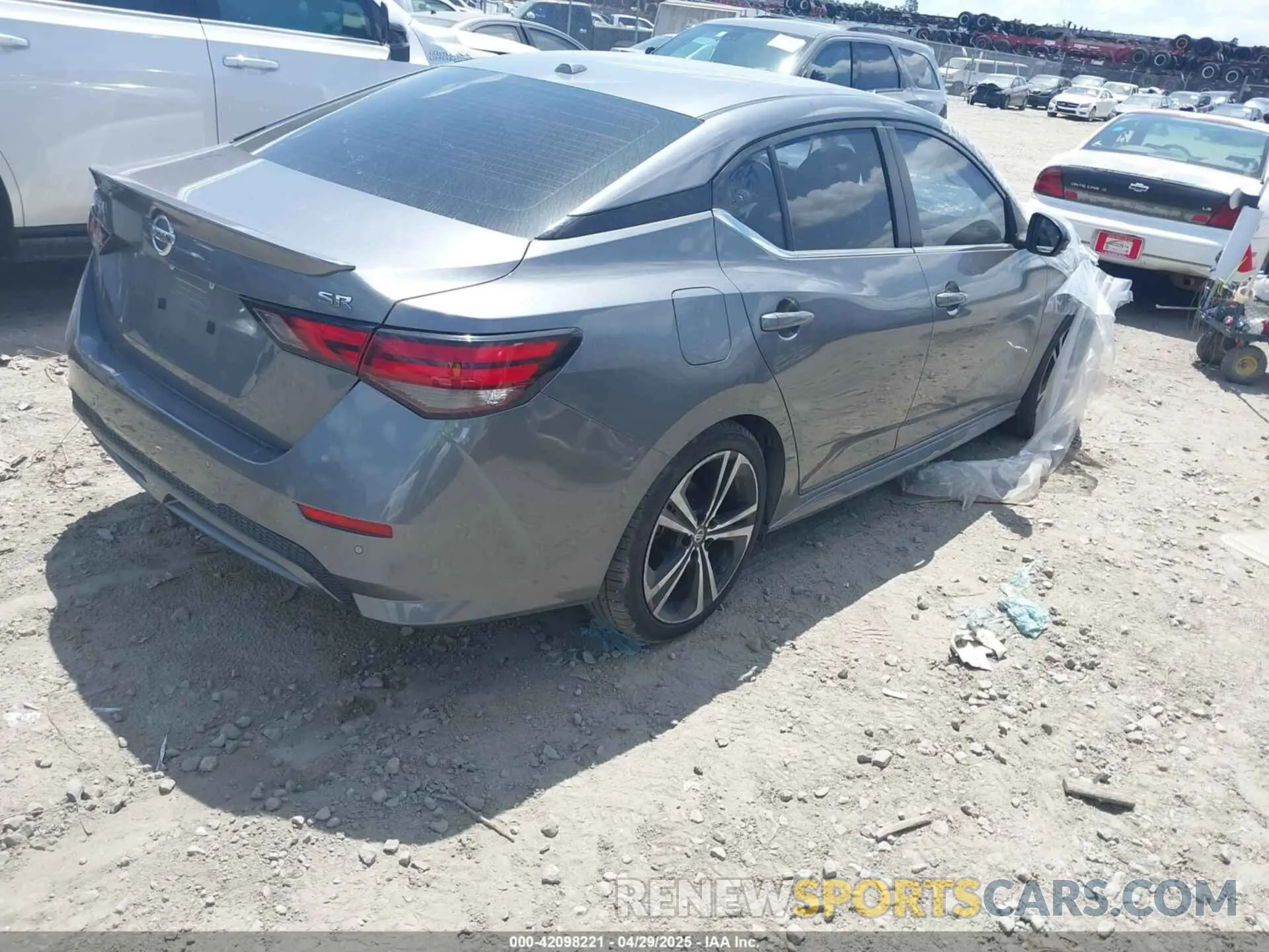 4 fotografías del automóvil dañado 3N1AB8DV2MY297984 NISSAN SENTRA 2021