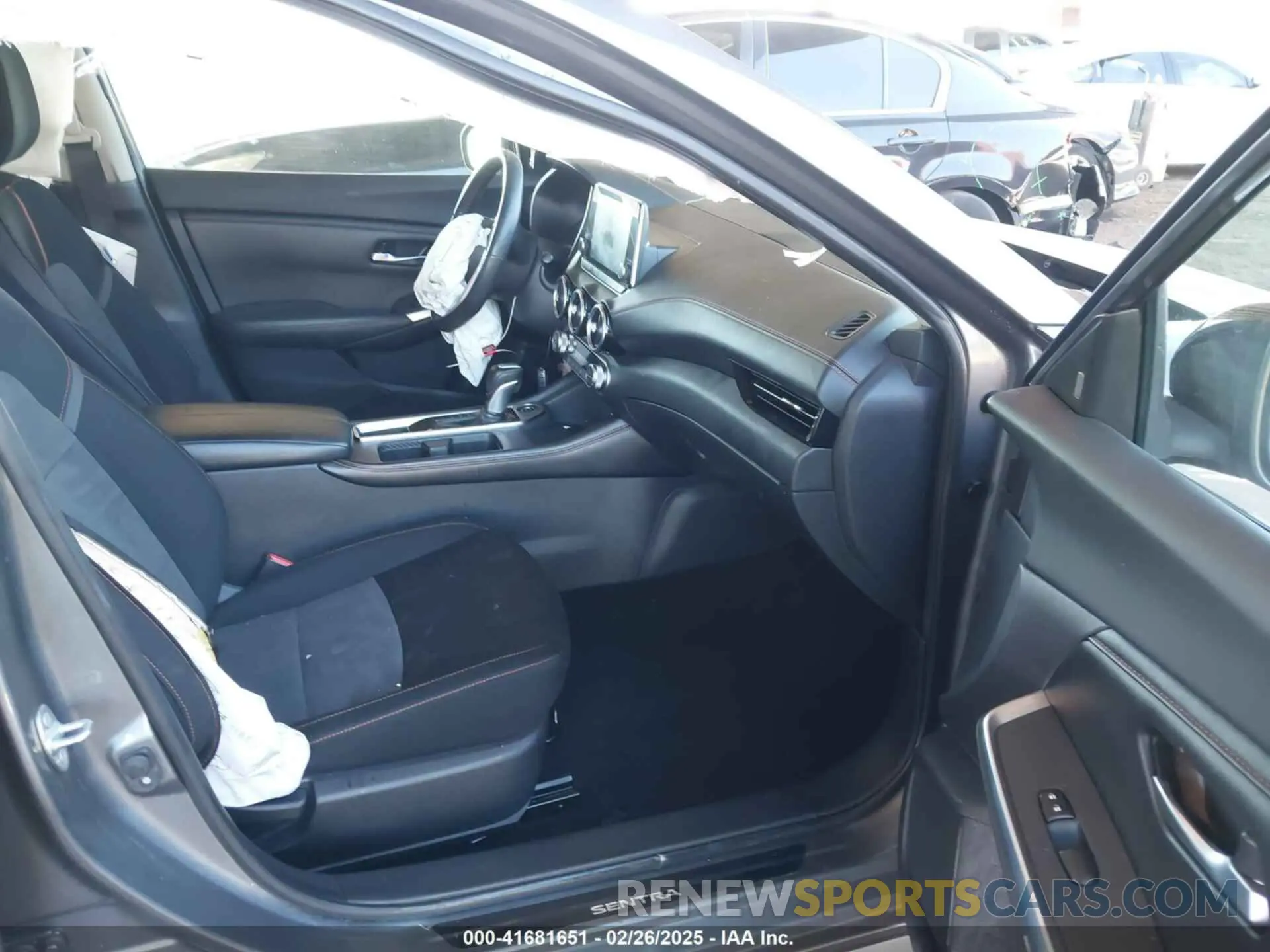 5 fotografías del automóvil dañado 3N1AB8DV5MY208926 NISSAN SENTRA 2021