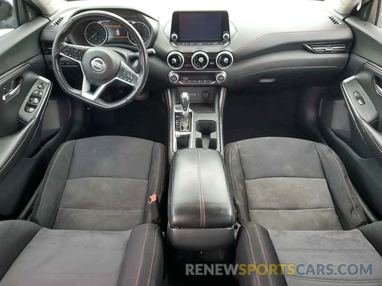 8 fotografías del automóvil dañado 3N1AB8DV6MY256788 NISSAN SENTRA 2021
