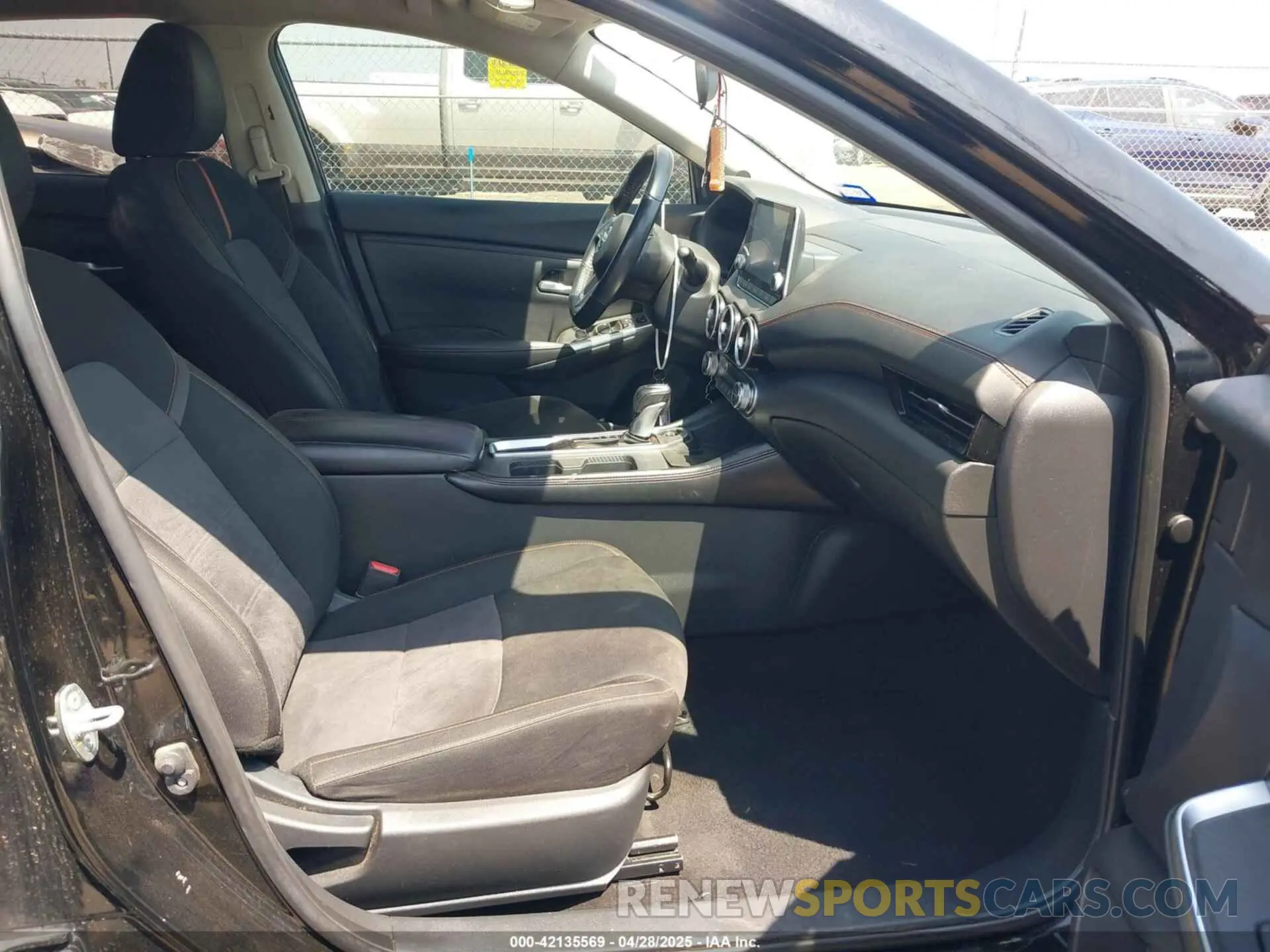 5 fotografías del automóvil dañado 3N1AB8DV6MY316911 NISSAN SENTRA 2021
