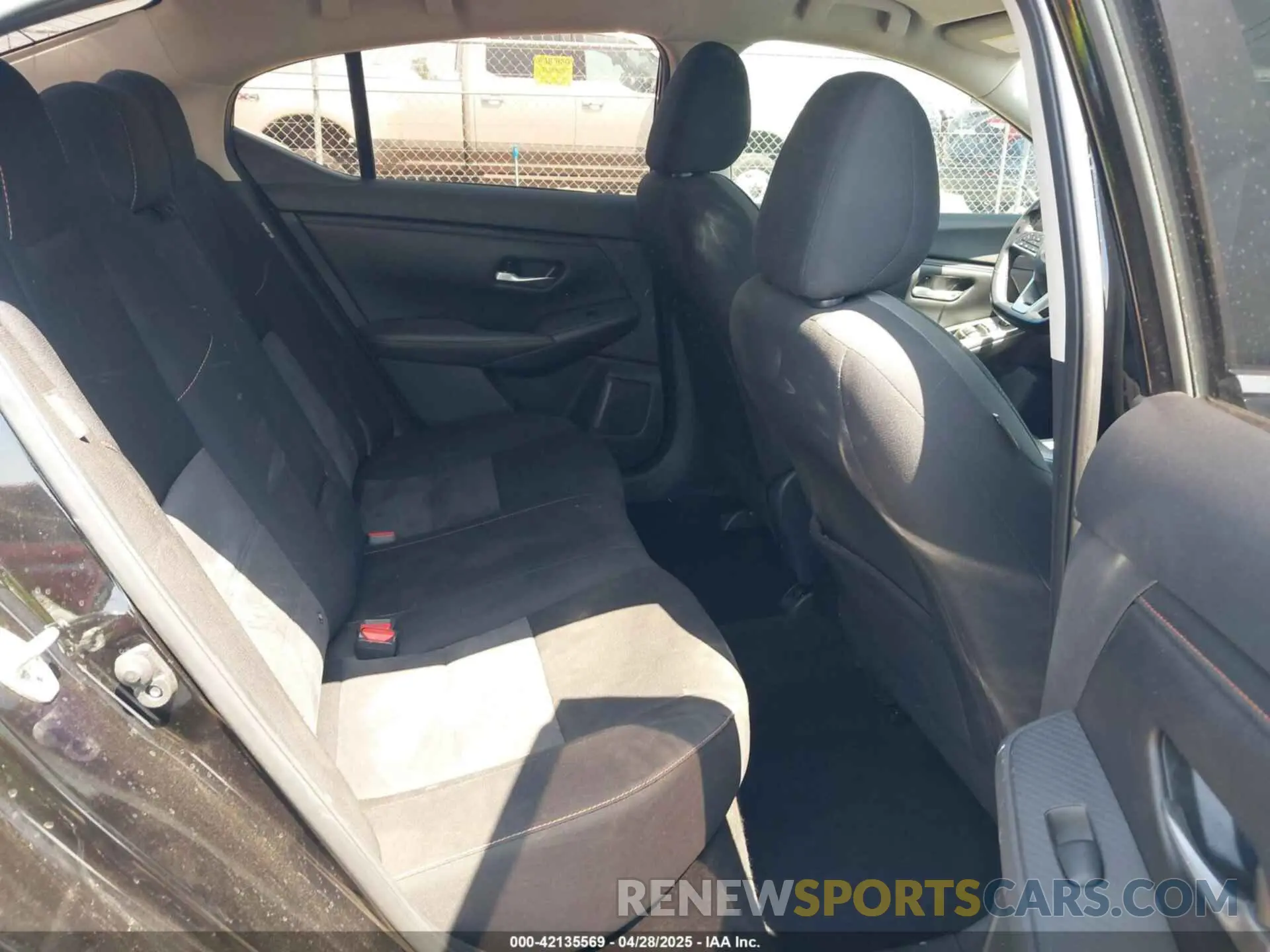 8 fotografías del automóvil dañado 3N1AB8DV6MY316911 NISSAN SENTRA 2021